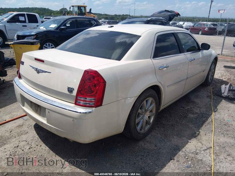 2010 Chrysler 300C (VIN 2C3CA6CT6AH125962) — фото 4 из 11