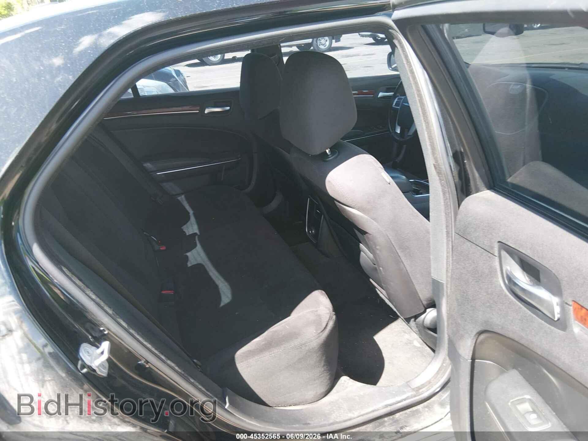 2012 CHRYSLER 300 - VIN: 2C3CCAAG9CH166978 - Фото 8