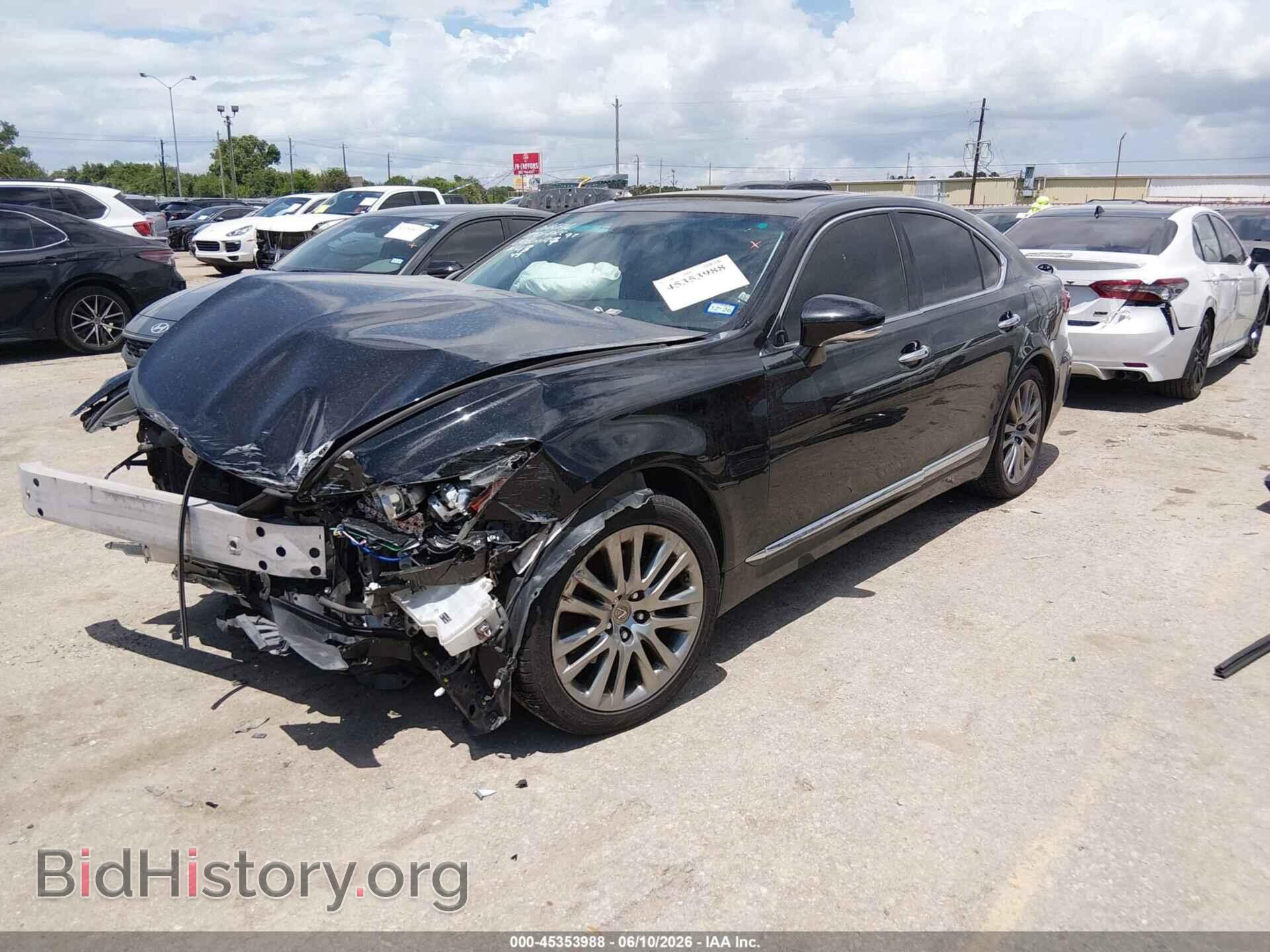 2013 LEXUS LS 460 - VIN: JTHBL5EF2D5118729 - Photo 2