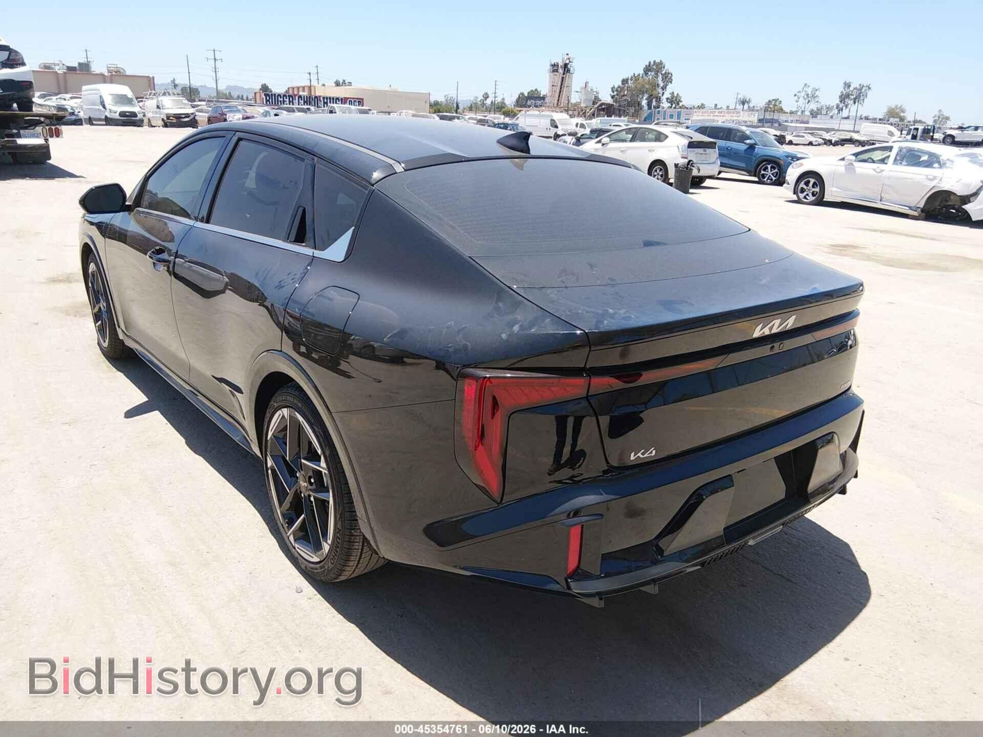 2026 KIA K4 - VIN: 3KPFW4DE5TE329049 - Фото 3