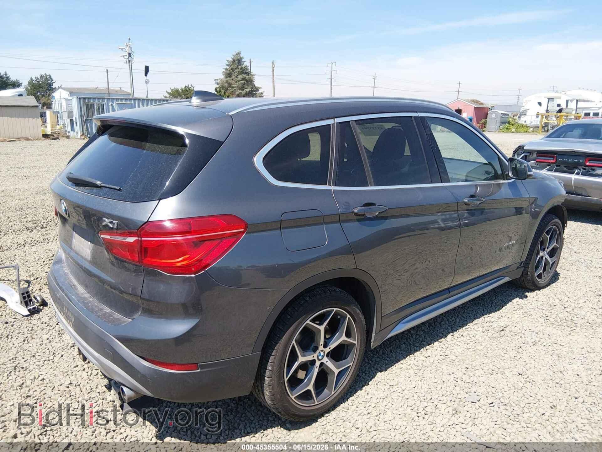 2017 BMW X1 - VIN: WBXHT3C33H5F73125 - Фото 4