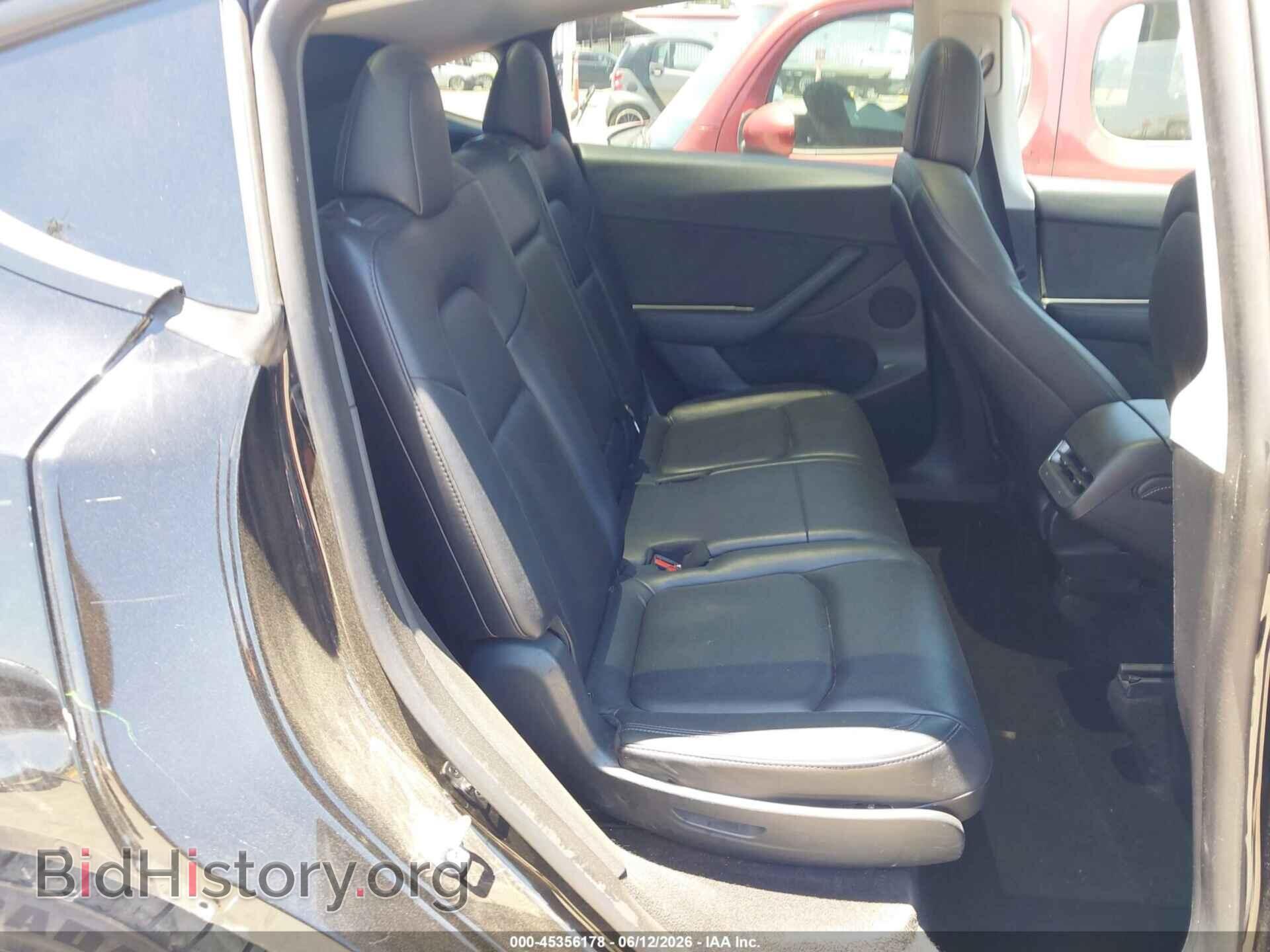 2022 TESLA MODEL Y - VIN: 7SAYGAEE2NF486704 - Фото 8