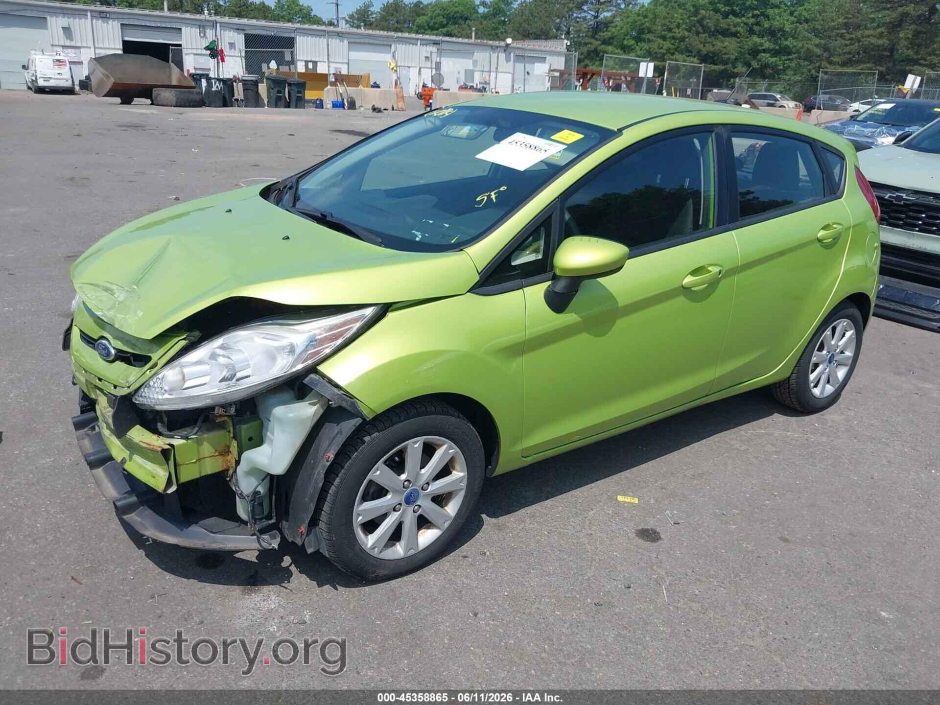 2011 FORD FIESTA - VIN: 3FADP4EJ4BM216378 - Photo 2