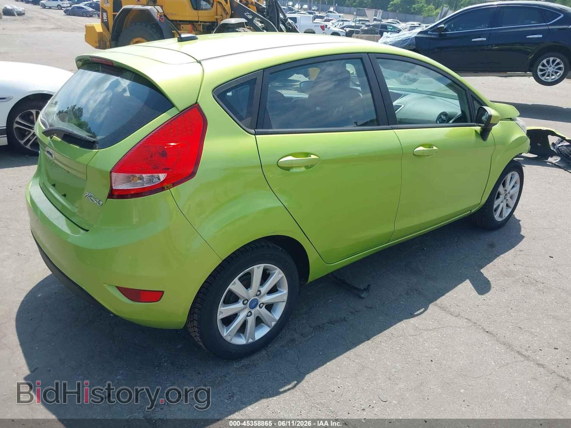 2011 FORD FIESTA - VIN: 3FADP4EJ4BM216378 - Photo 4