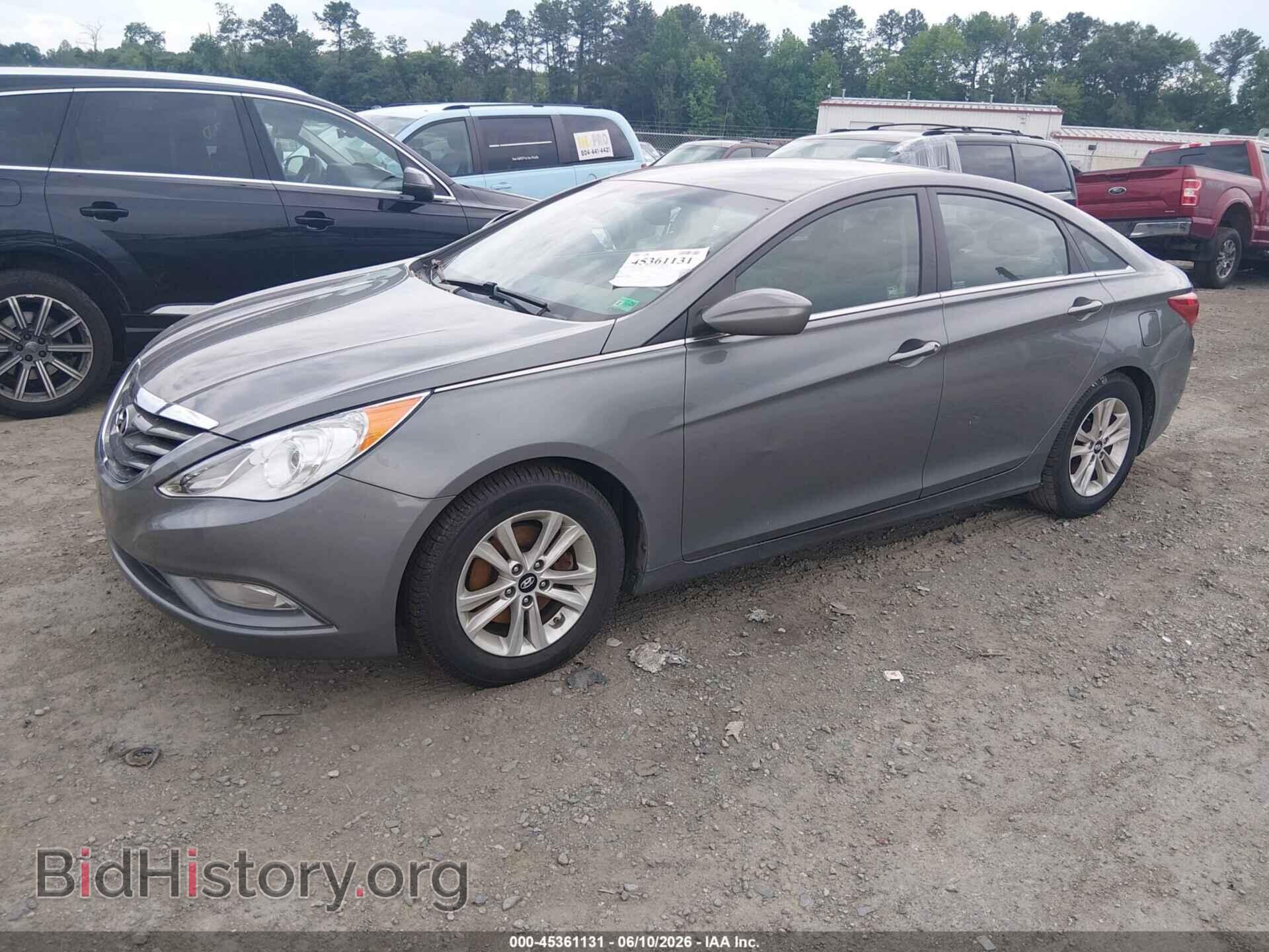 2013 HYUNDAI SONATA - VIN: 5NPEB4AC3DH557185 - Фото 2