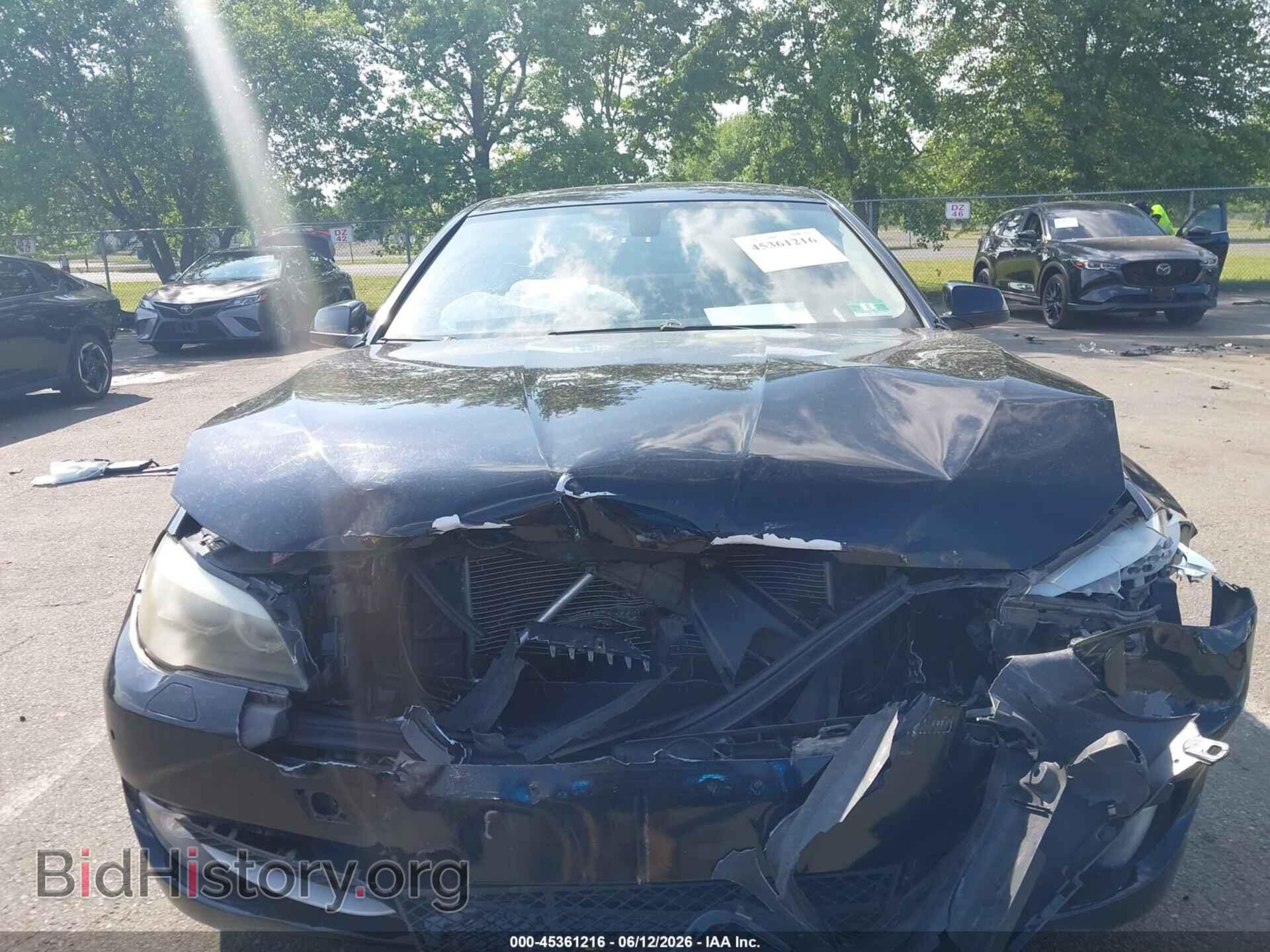 2013 BMW 528I - VIN: WBAXH5C53DDW14810 - Фото 12