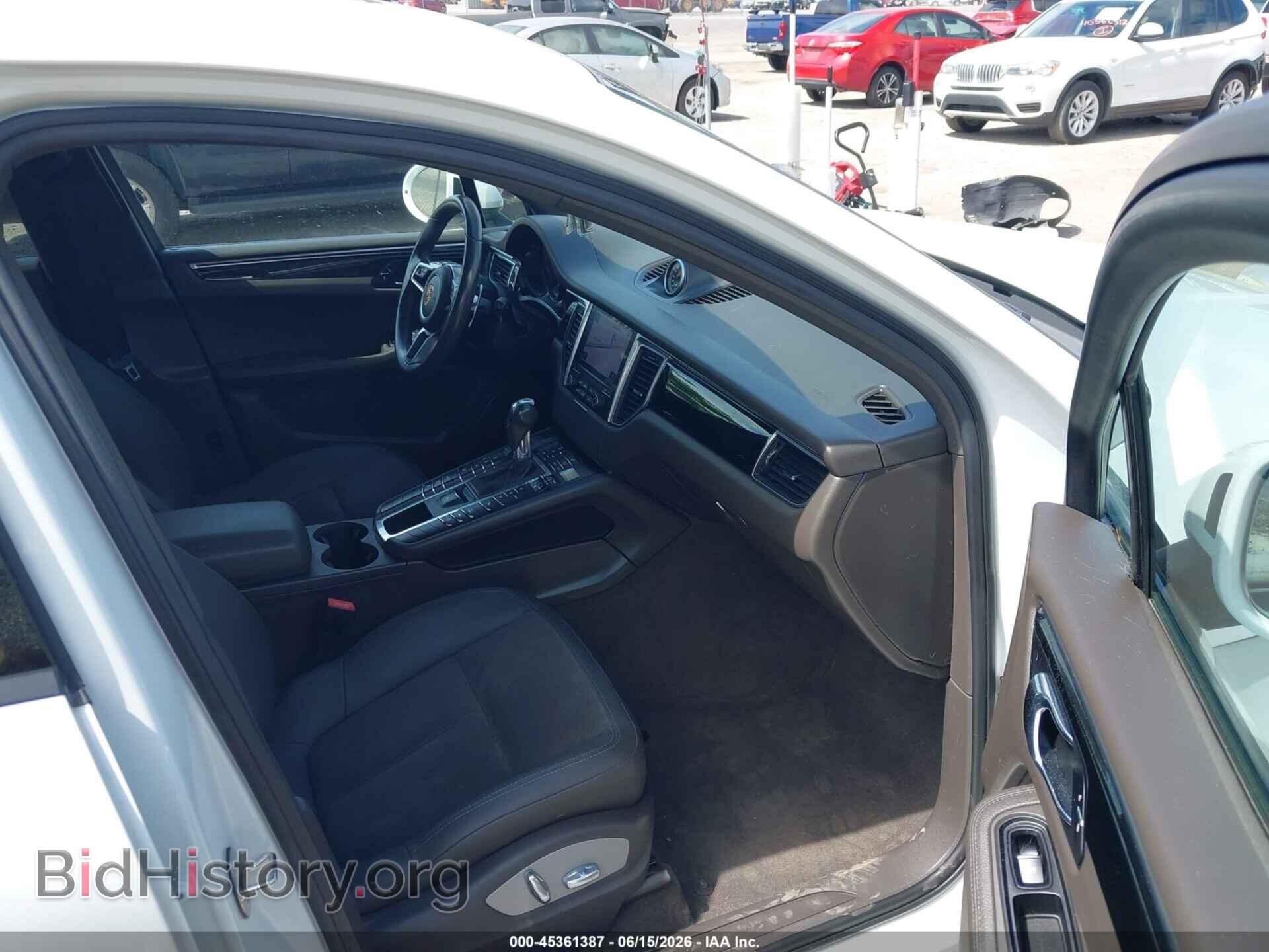 2017 PORSCHE MACAN - VIN: WP1AA2A54HLB08573 - Photo 5