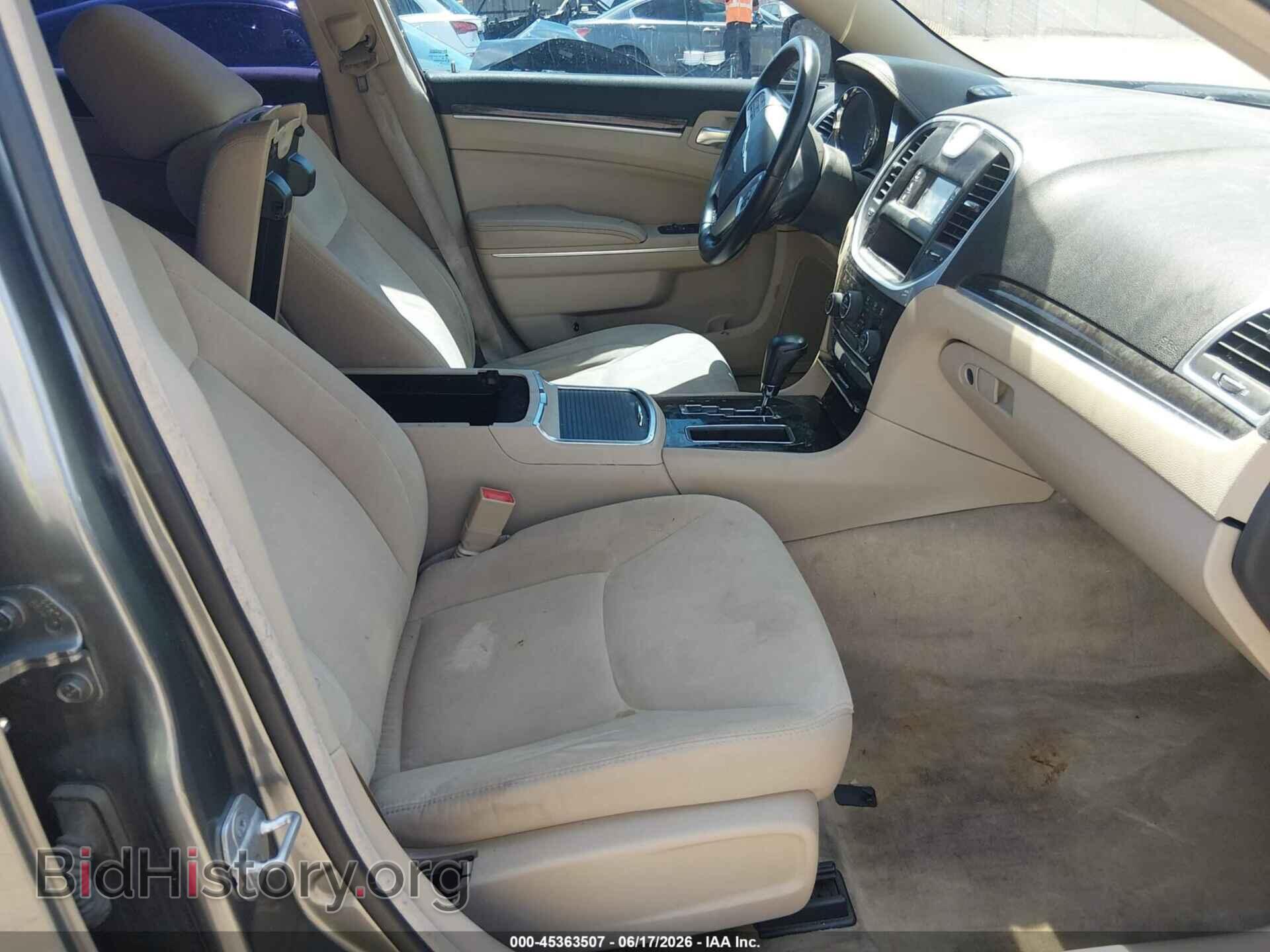 2012 CHRYSLER 300 - VIN: 2C3CCAAGXCH104666 - Фото 5