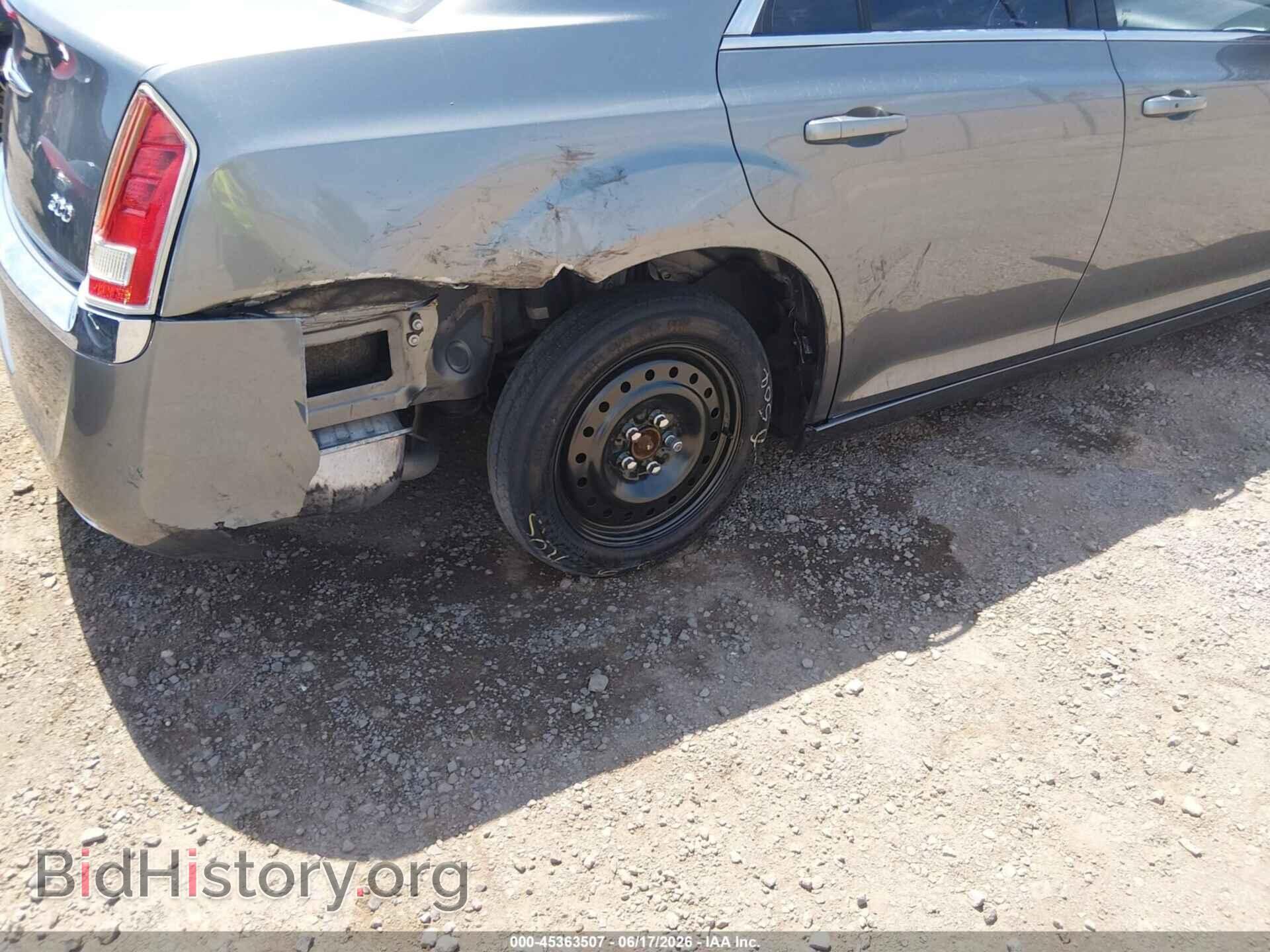 2012 CHRYSLER 300 - VIN: 2C3CCAAGXCH104666 - Фото 6