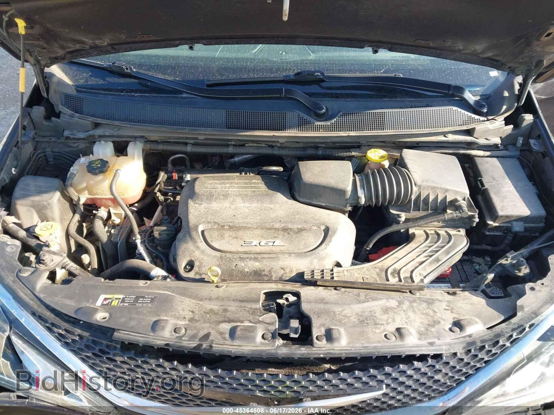 2017 CHRYSLER PACIFICA - VIN: 2C4RC1BG2HR644910 - Photo 10
