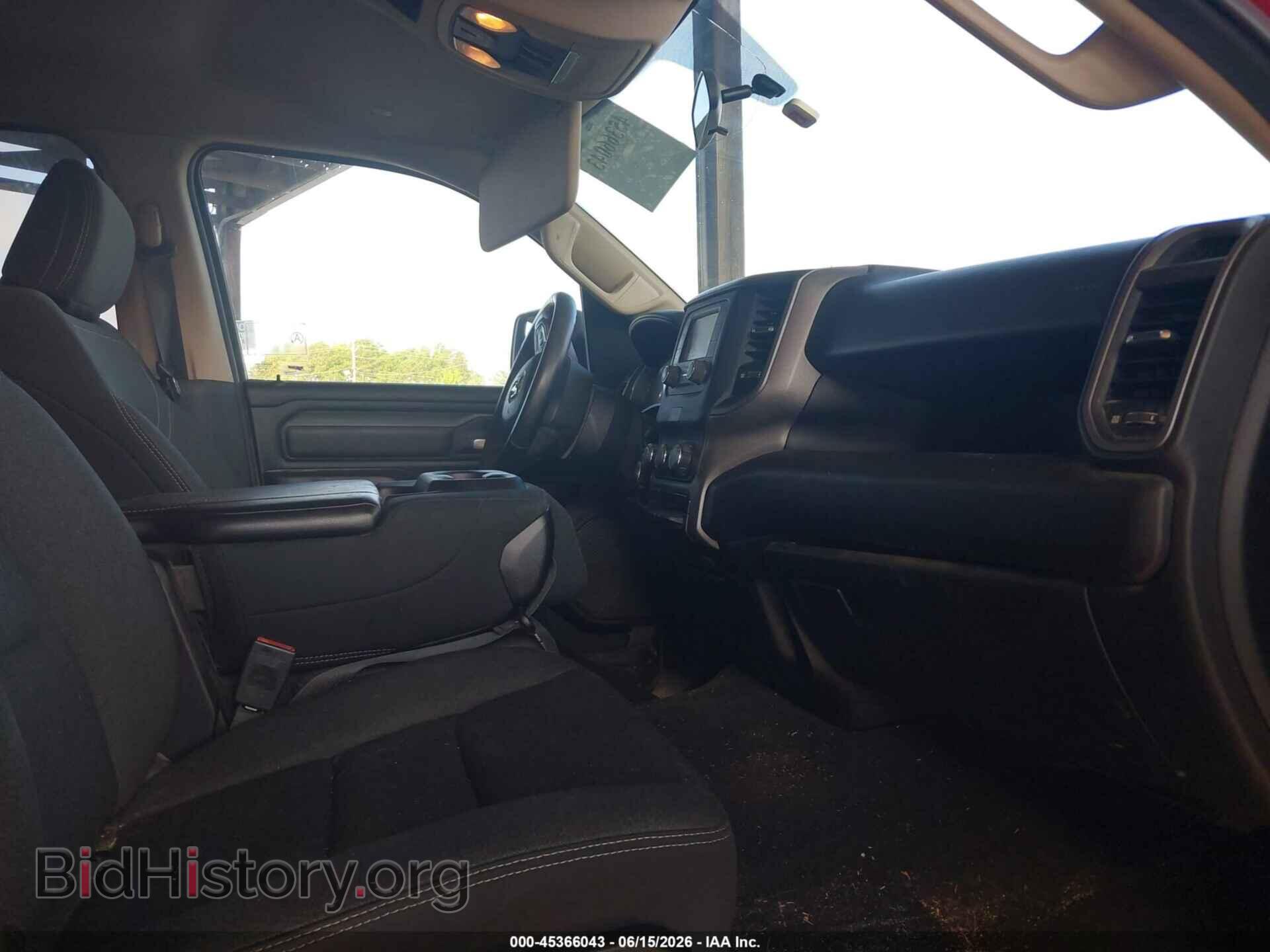 2019 RAM 1500 - VIN: 1C6RRECT6KN609638 - Фото 5
