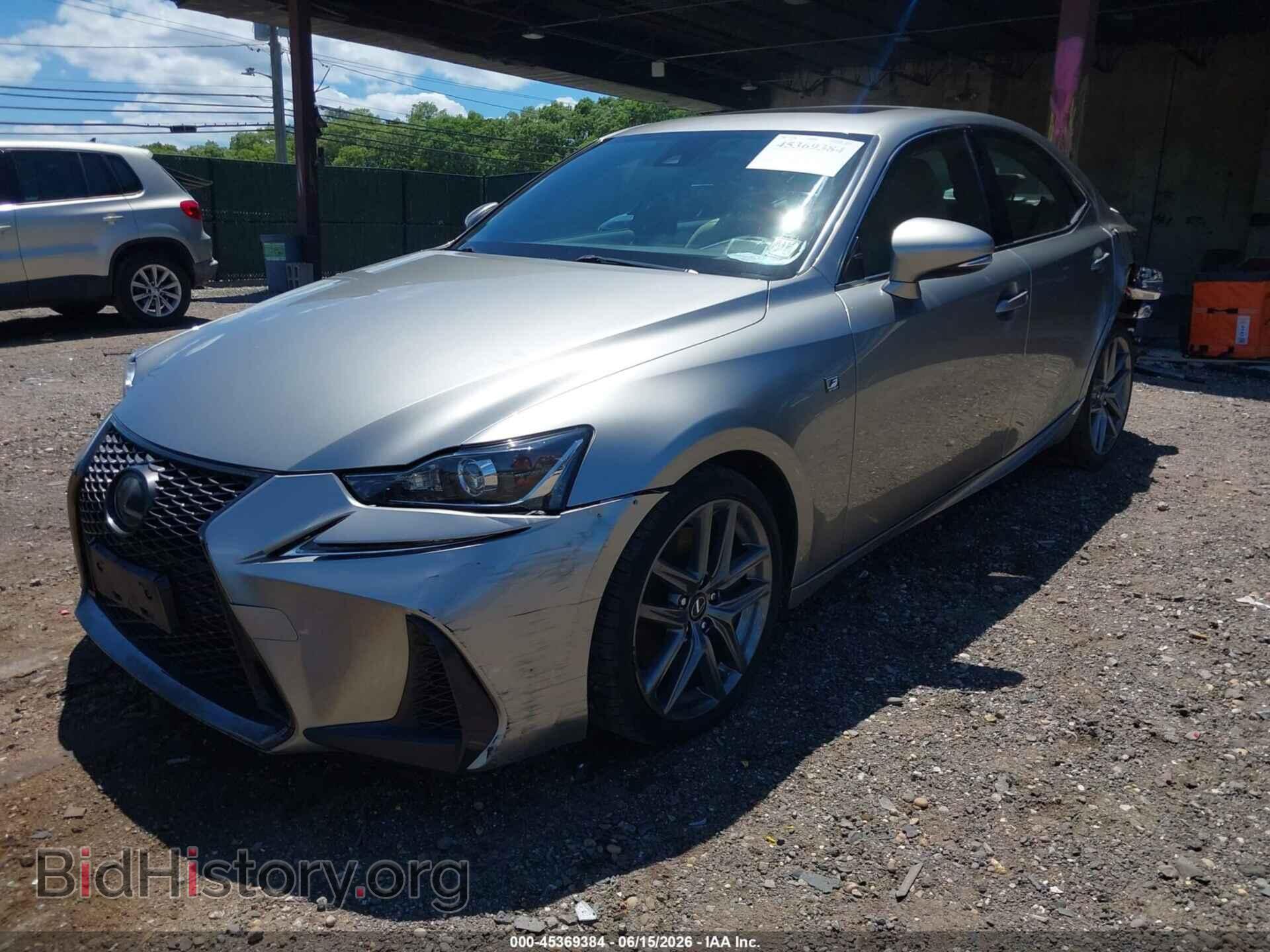 2019 LEXUS IS 300 - VIN: JTHC81D25K5038660 - Photo 2