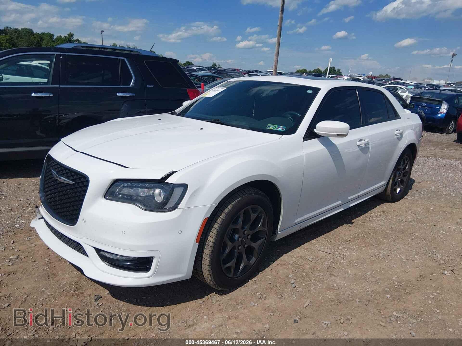 2017 CHRYSLER 300 - VIN: 2C3CCAGG4HH506908 - Фото 2
