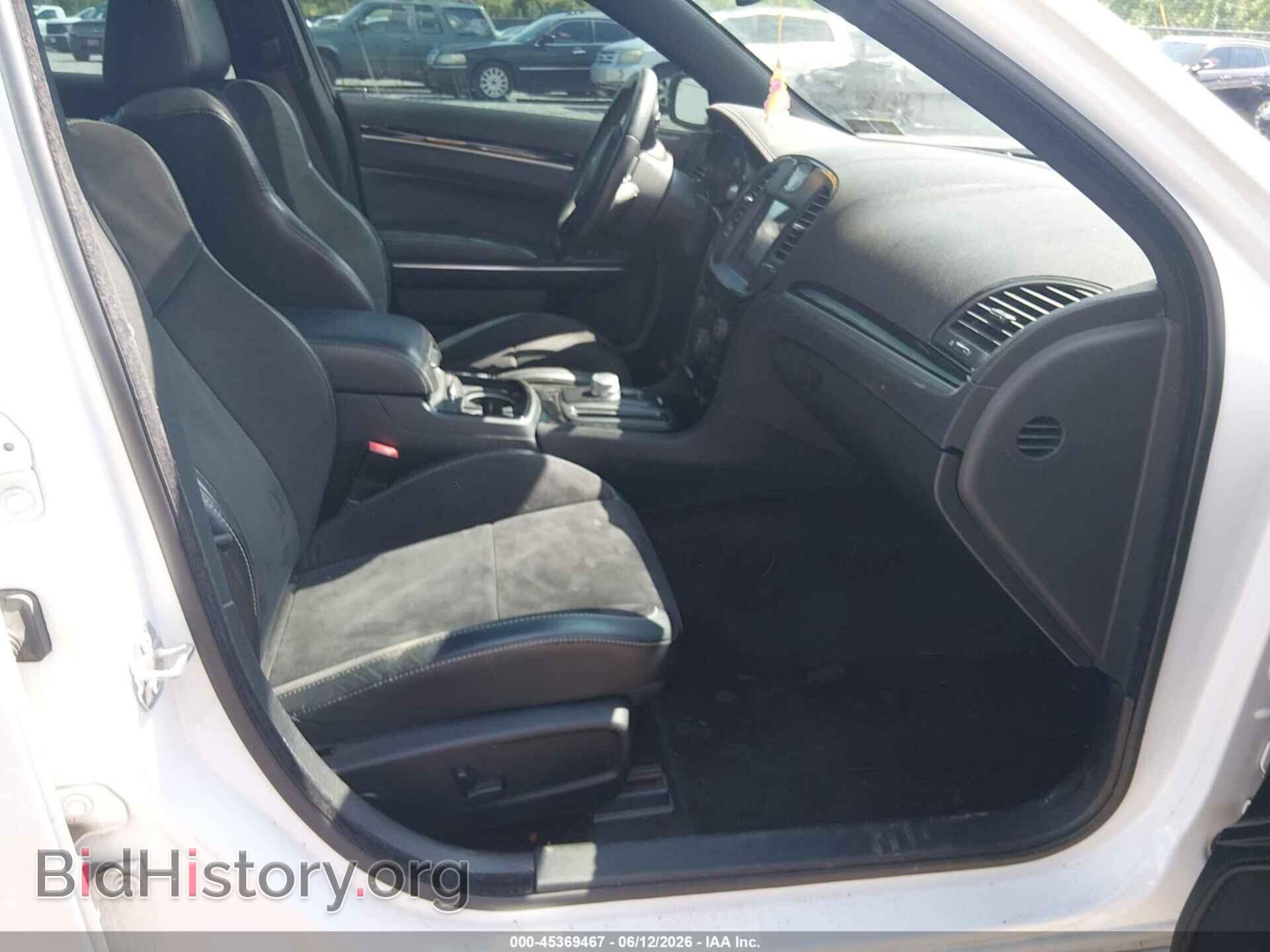 2017 CHRYSLER 300 - VIN: 2C3CCAGG4HH506908 - Фото 5