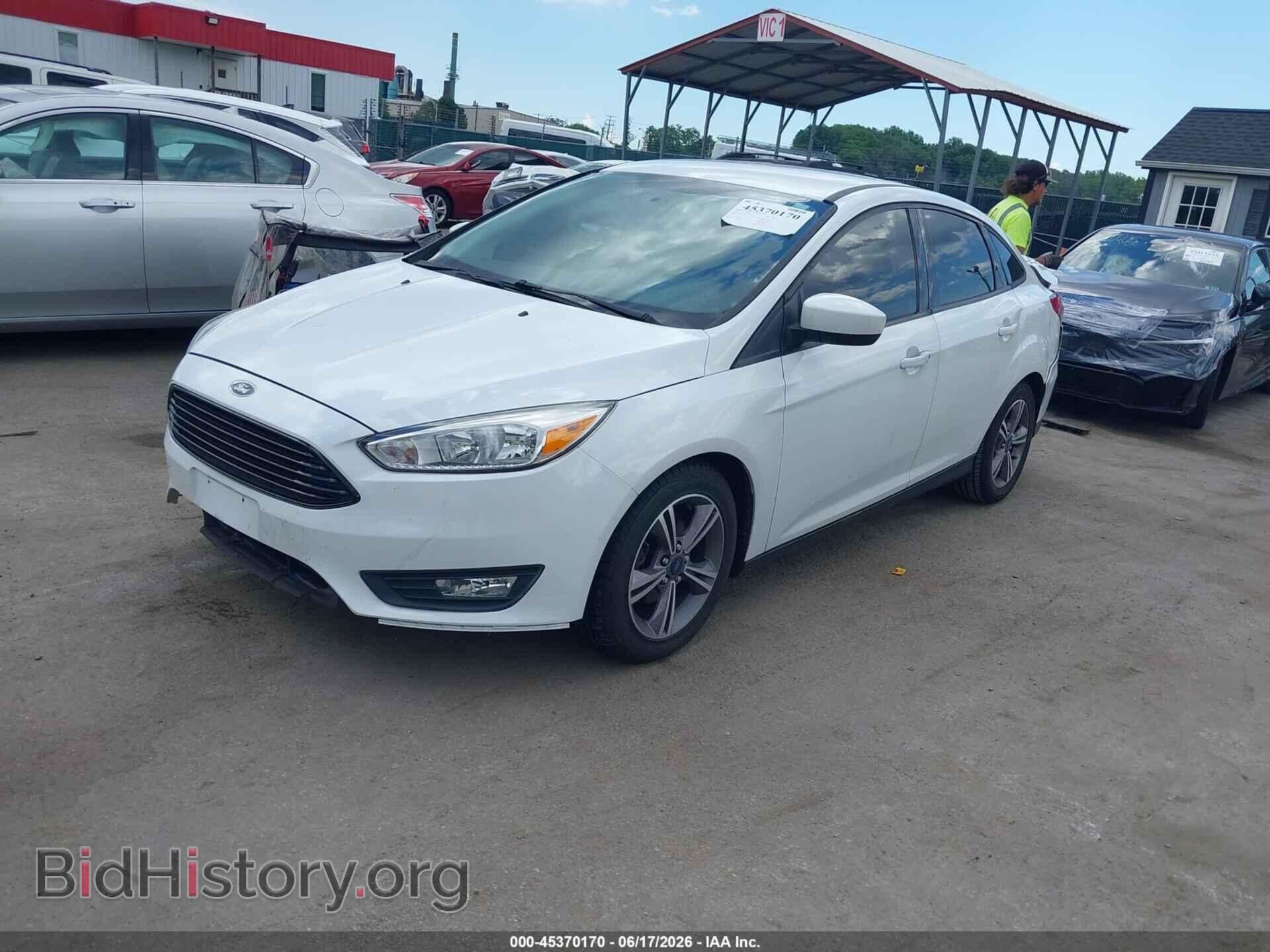 2018 FORD FOCUS - VIN: 1FADP3F26JL226475 - Фото 2