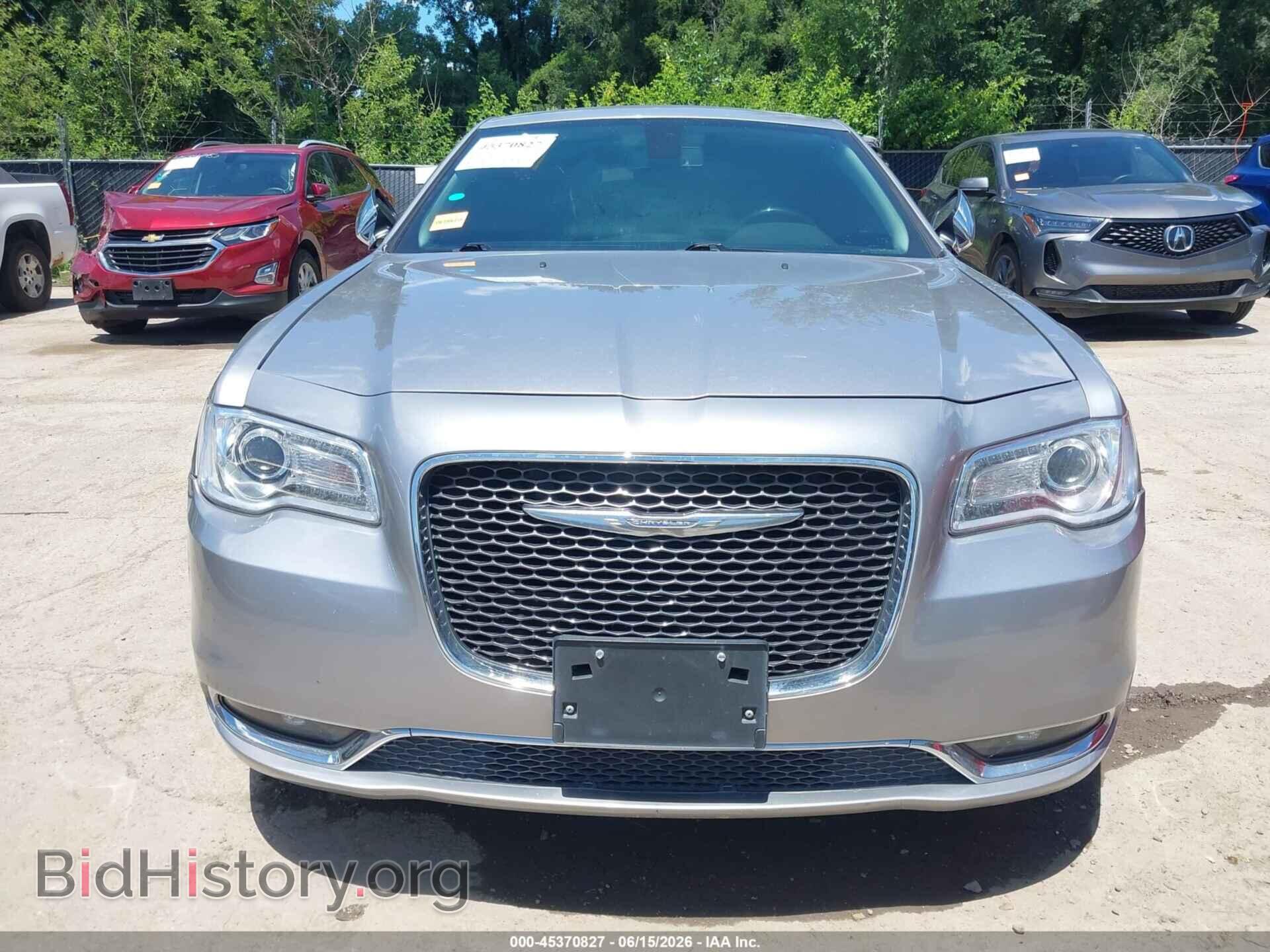 2017 CHRYSLER 300C - VIN: 2C3CCAEG0HH552237 - Фото 12