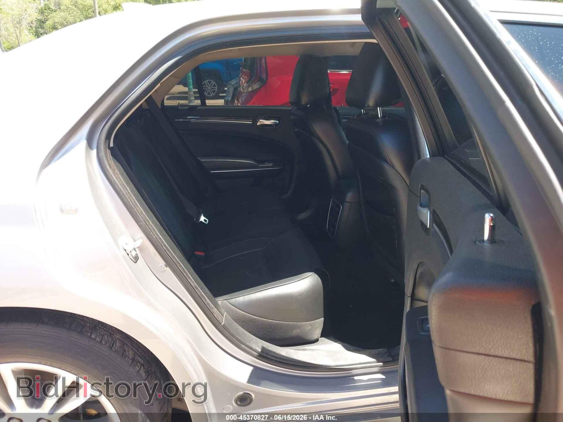 2017 CHRYSLER 300C - VIN: 2C3CCAEG0HH552237 - Фото 8
