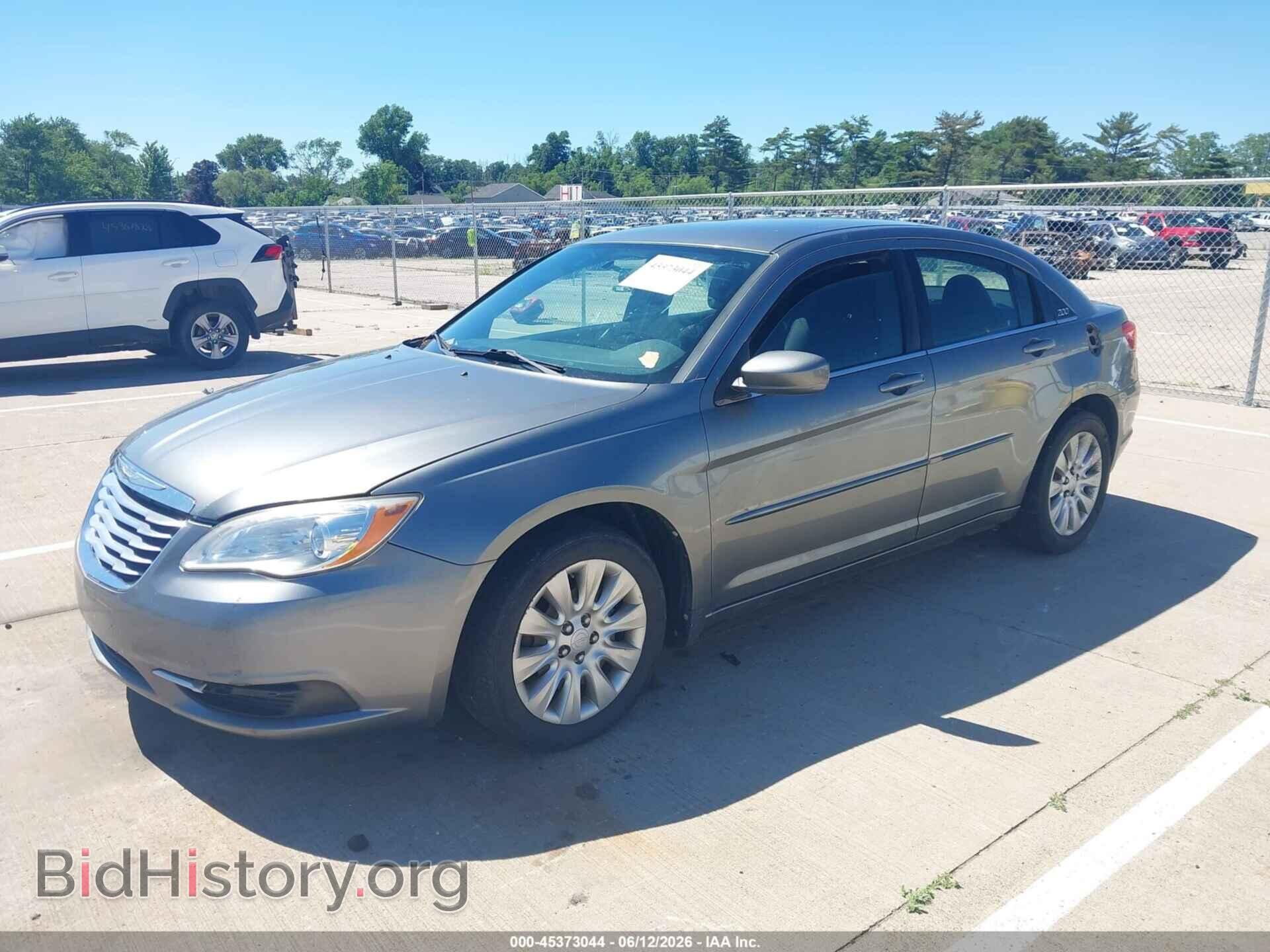2012 CHRYSLER 200 - VIN: 1C3CCBAB0CN200050 - Photo 2