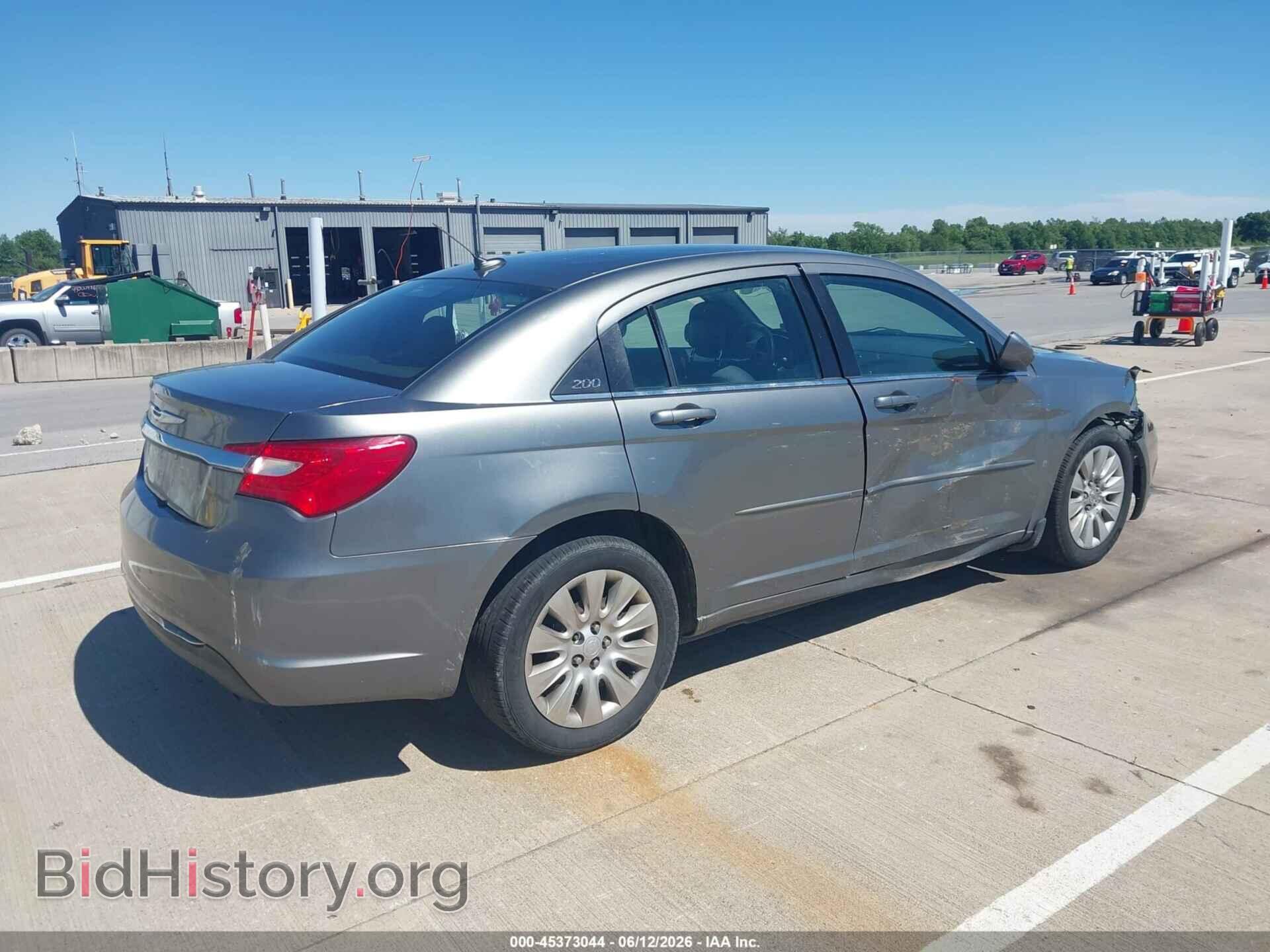 2012 CHRYSLER 200 - VIN: 1C3CCBAB0CN200050 - Photo 4