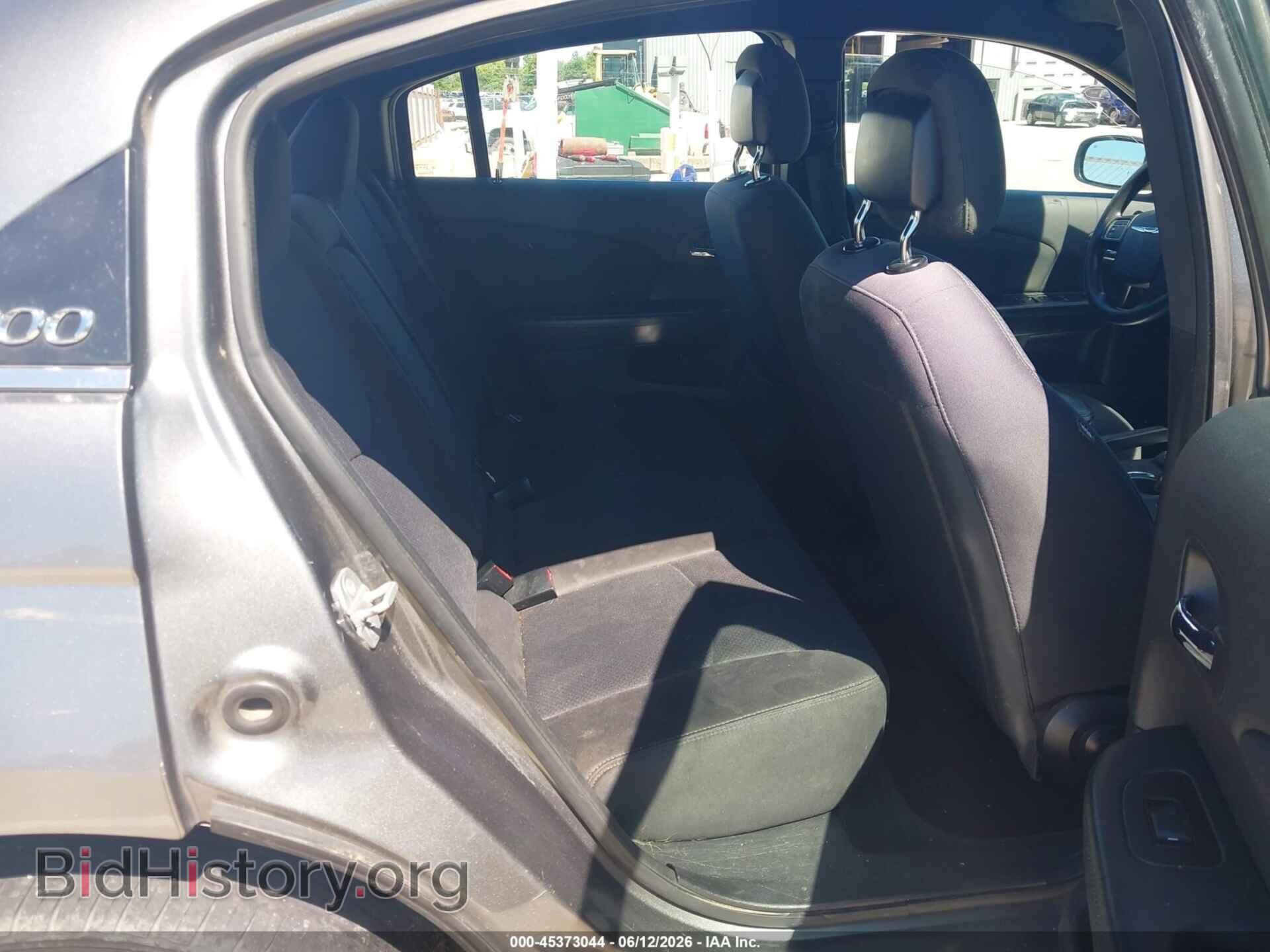 2012 CHRYSLER 200 - VIN: 1C3CCBAB0CN200050 - Photo 8