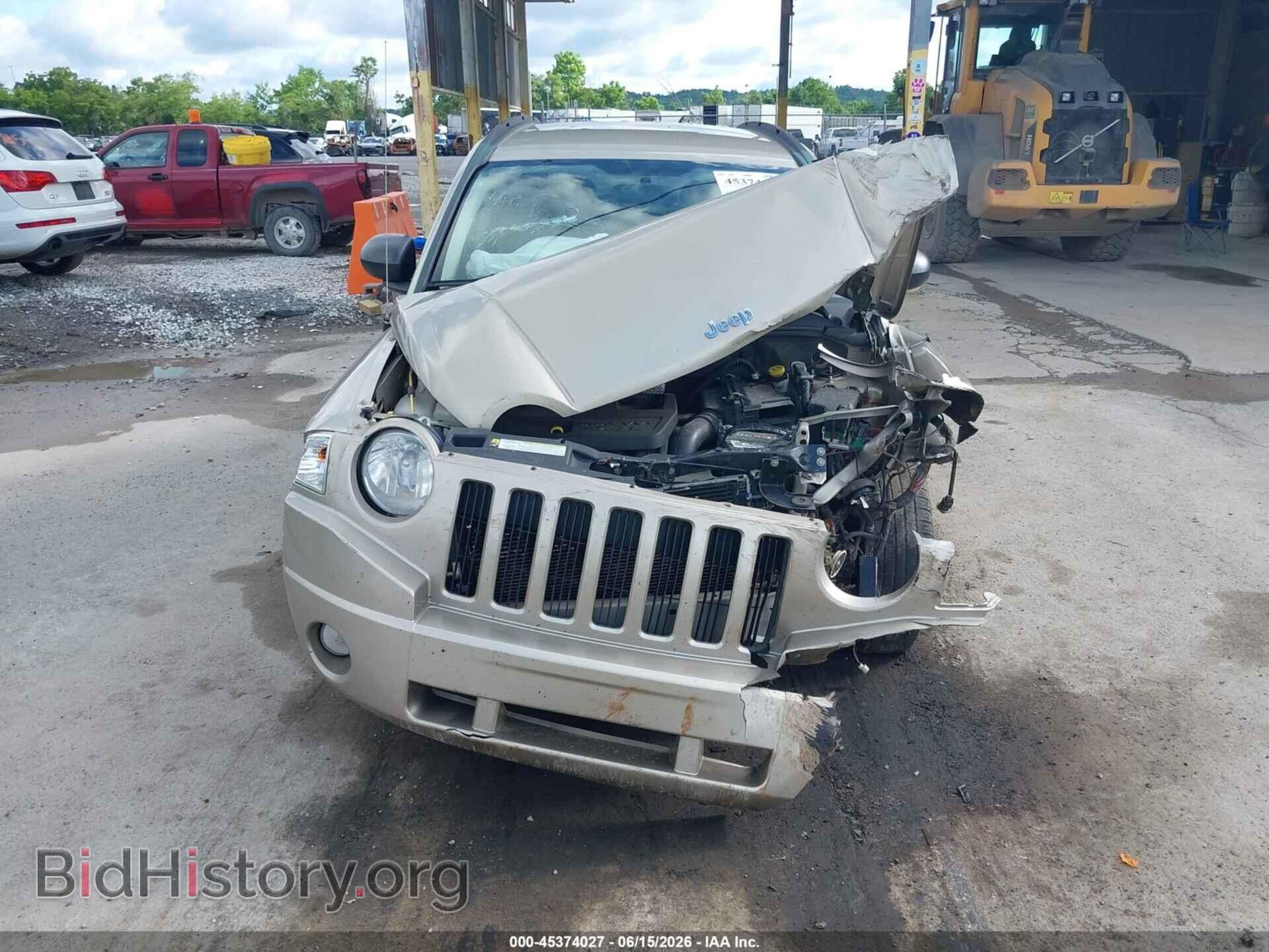 2010 JEEP COMPASS - VIN: 1J4NF1FB1AD623358 - Фото 12
