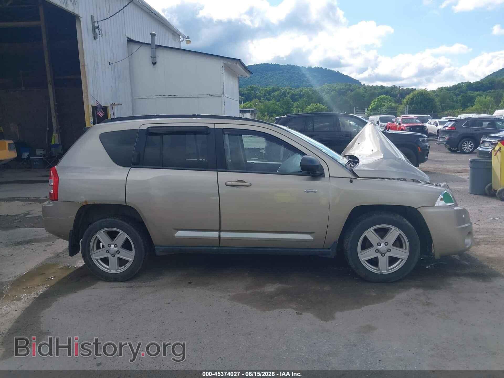 2010 JEEP COMPASS - VIN: 1J4NF1FB1AD623358 - Фото 13