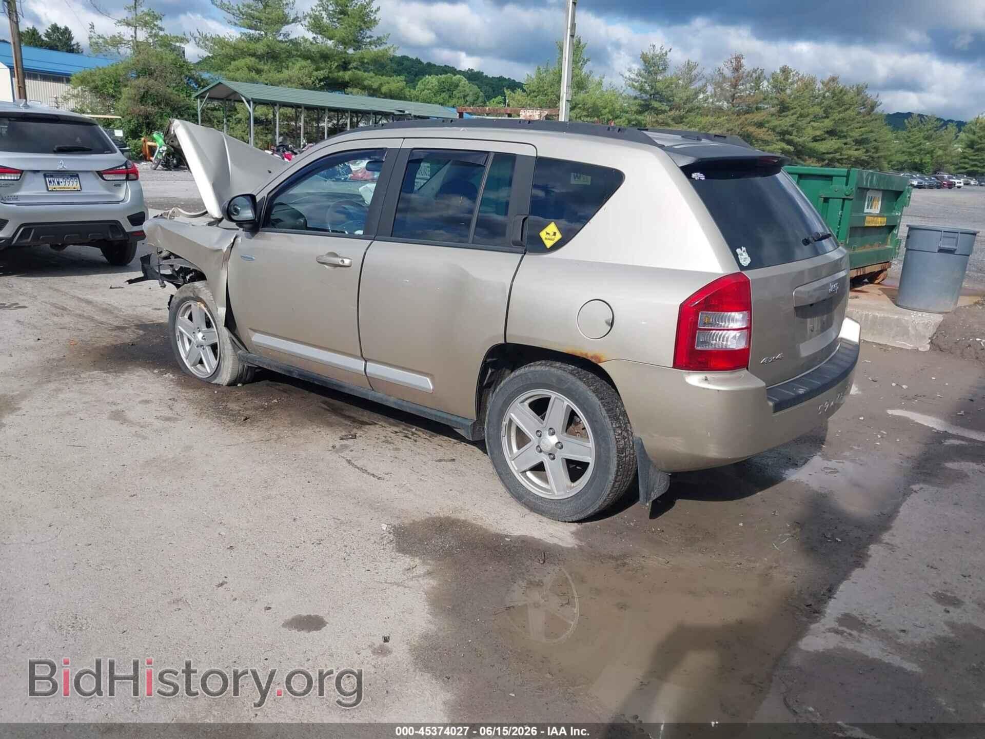 2010 JEEP COMPASS - VIN: 1J4NF1FB1AD623358 - Фото 3