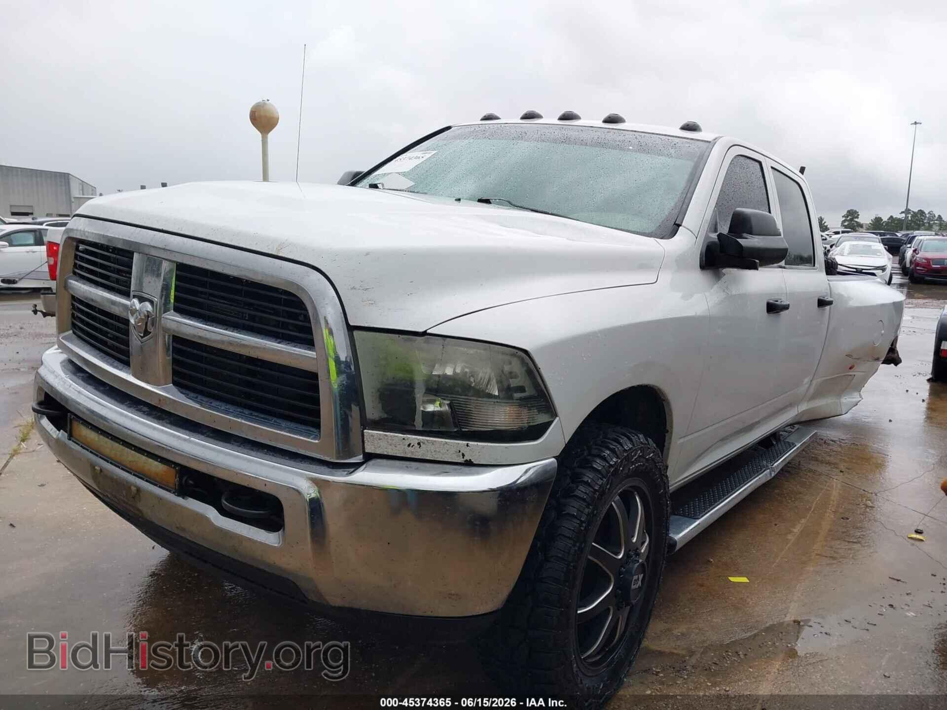 2012 RAM 3500 - VIN: 3C63DRGL1CG342988 - Photo 2
