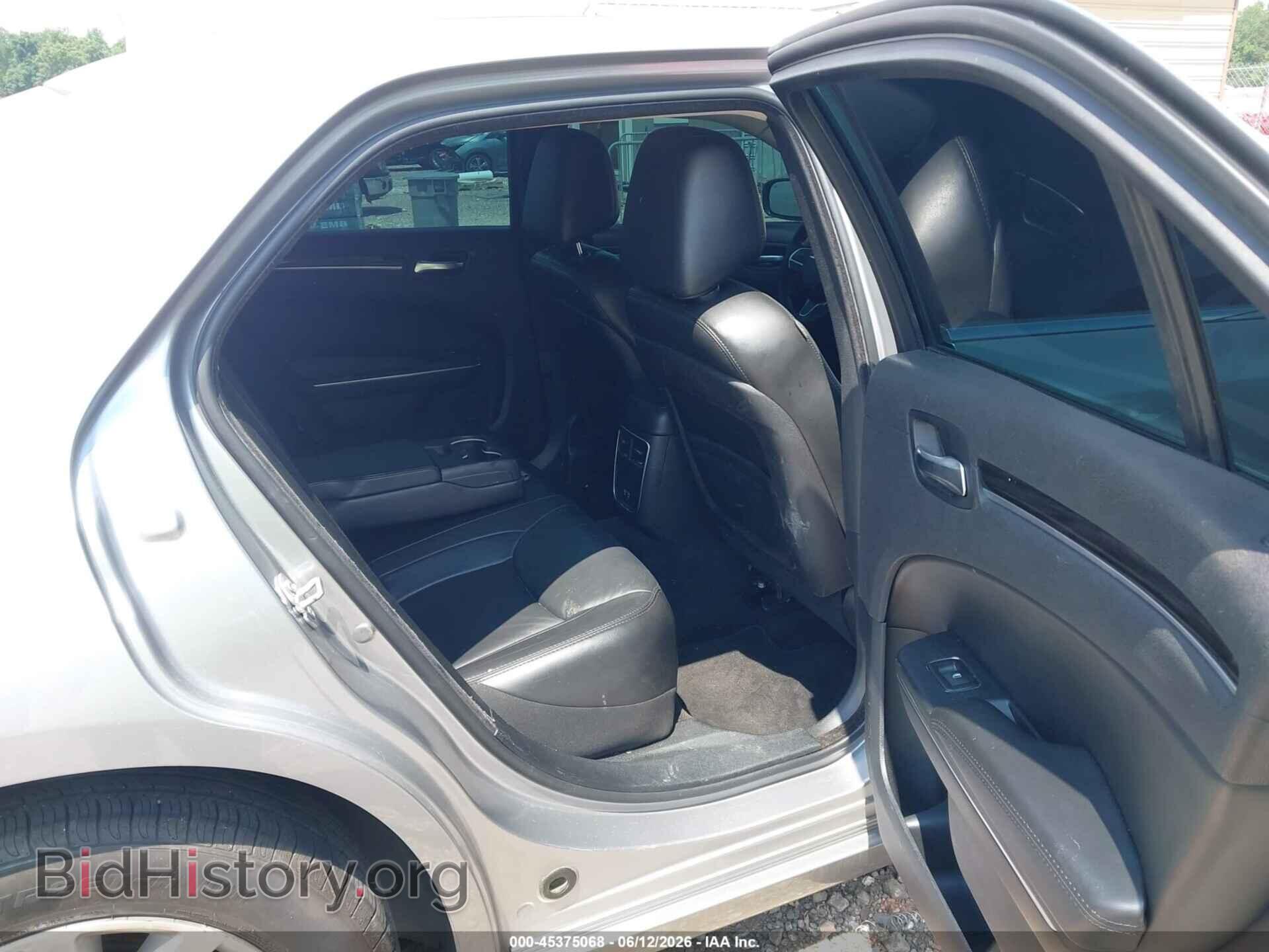 2016 CHRYSLER 300 - VIN: 2C3CCAAG2GH230137 - Фото 8