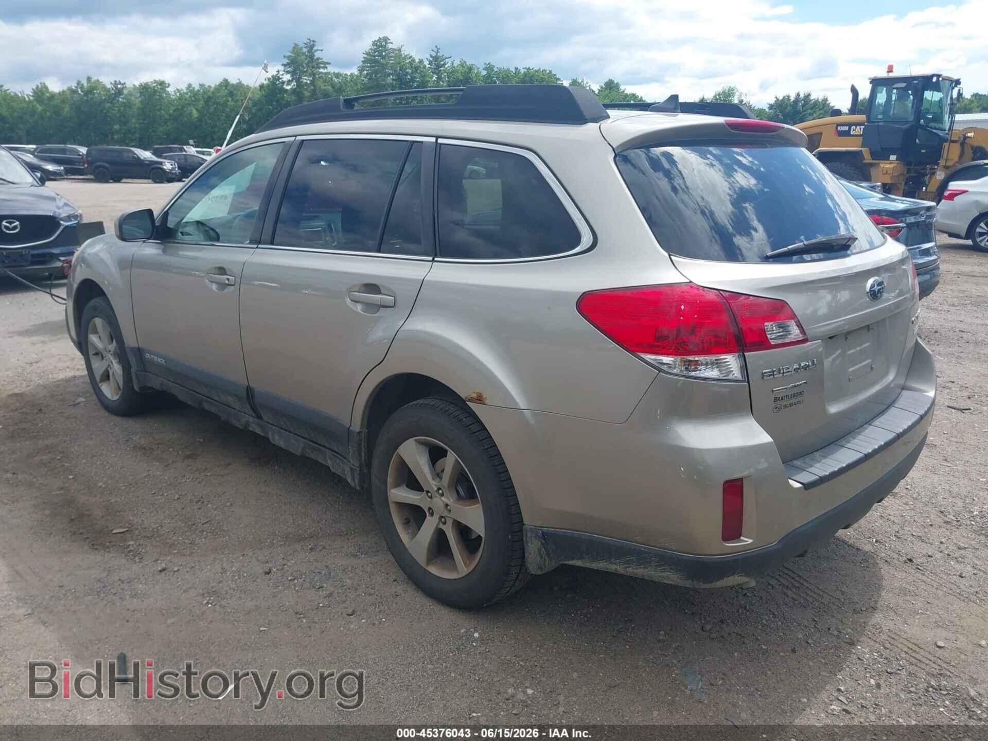 2014 SUBARU OUTBACK - VIN: 4S4BRBLC8E3247610 - Фото 3