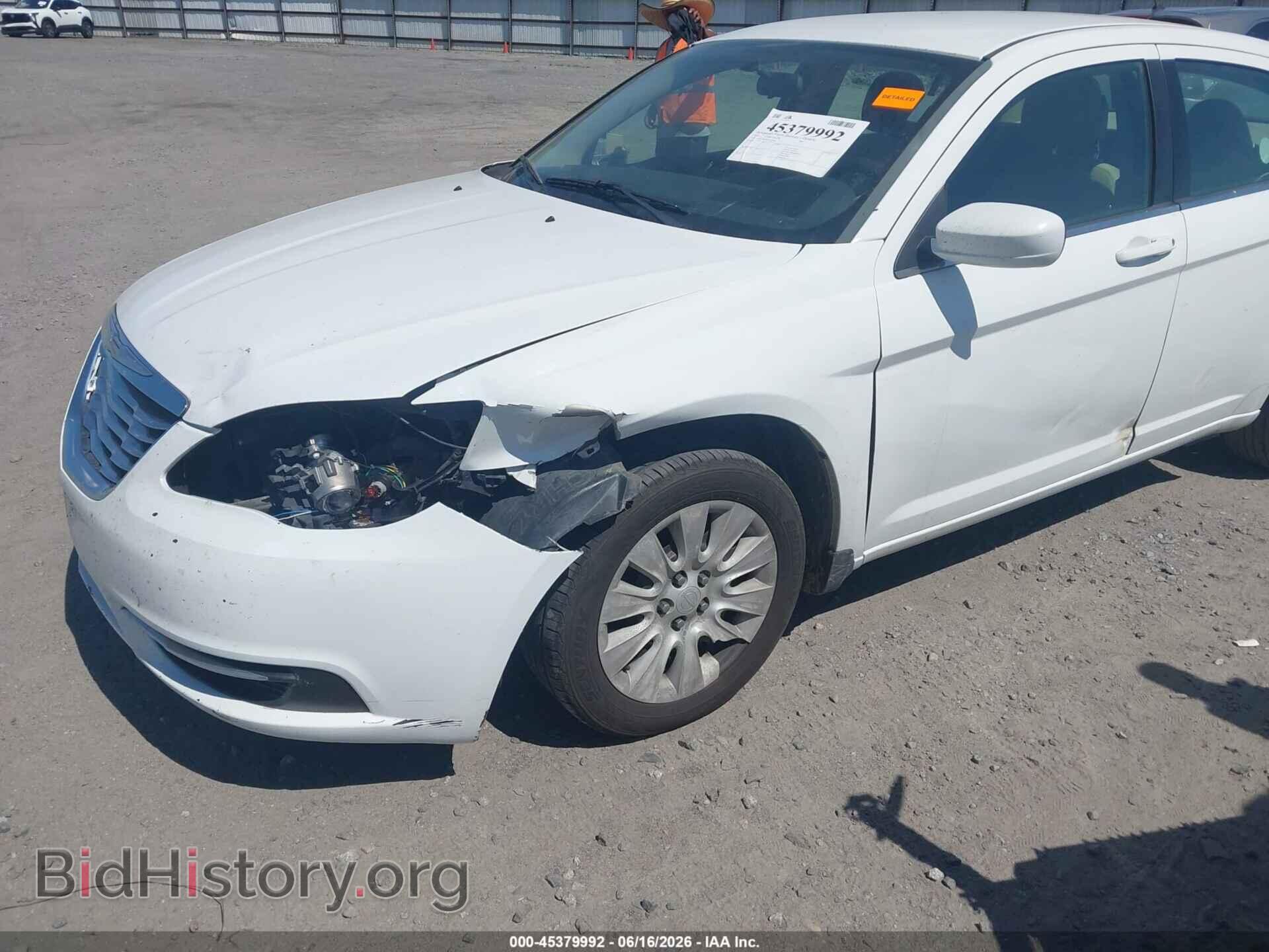 2012 CHRYSLER 200 - VIN: 1C3CCBAB8CN292461 - Фото 6