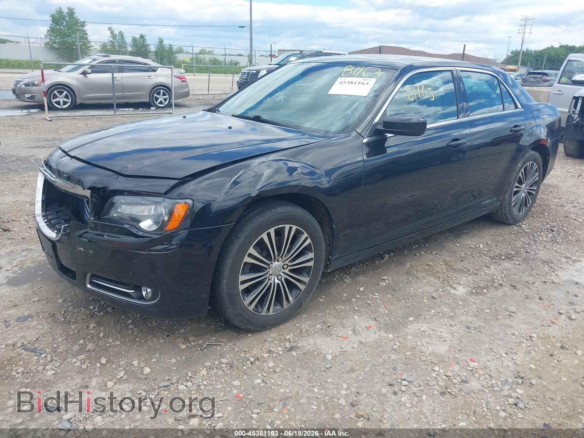 2014 CHRYSLER 300 - VIN: 2C3CCAGG9EH120559 - Photo 2