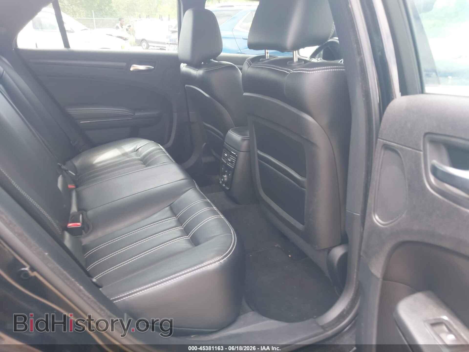 2014 CHRYSLER 300 - VIN: 2C3CCAGG9EH120559 - Photo 8