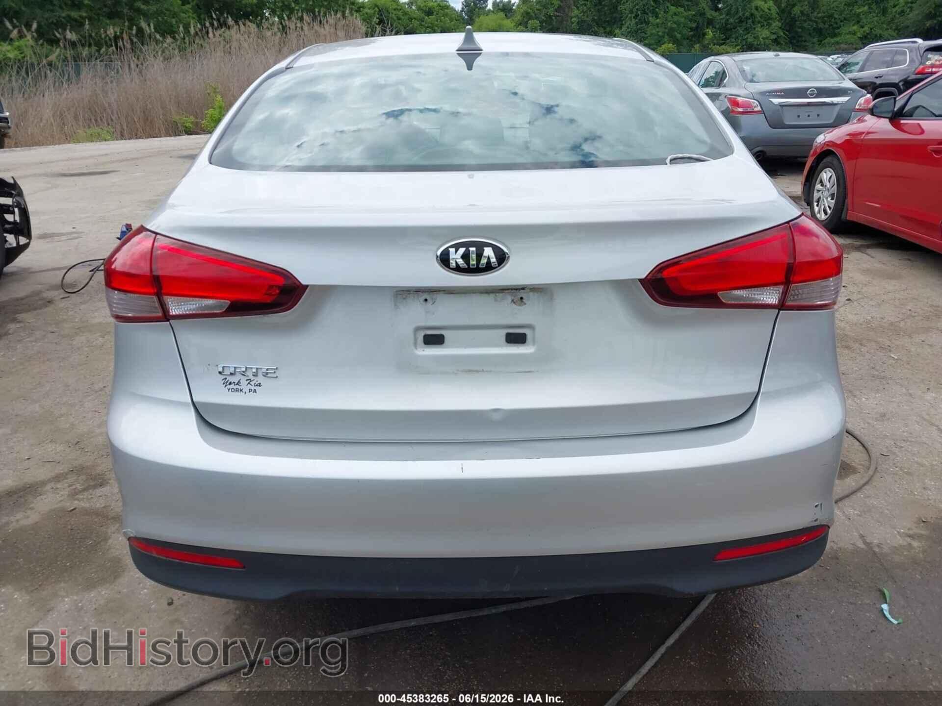 2017 KIA FORTE - VIN: 3KPFK4A76HE153802 - Фото 17