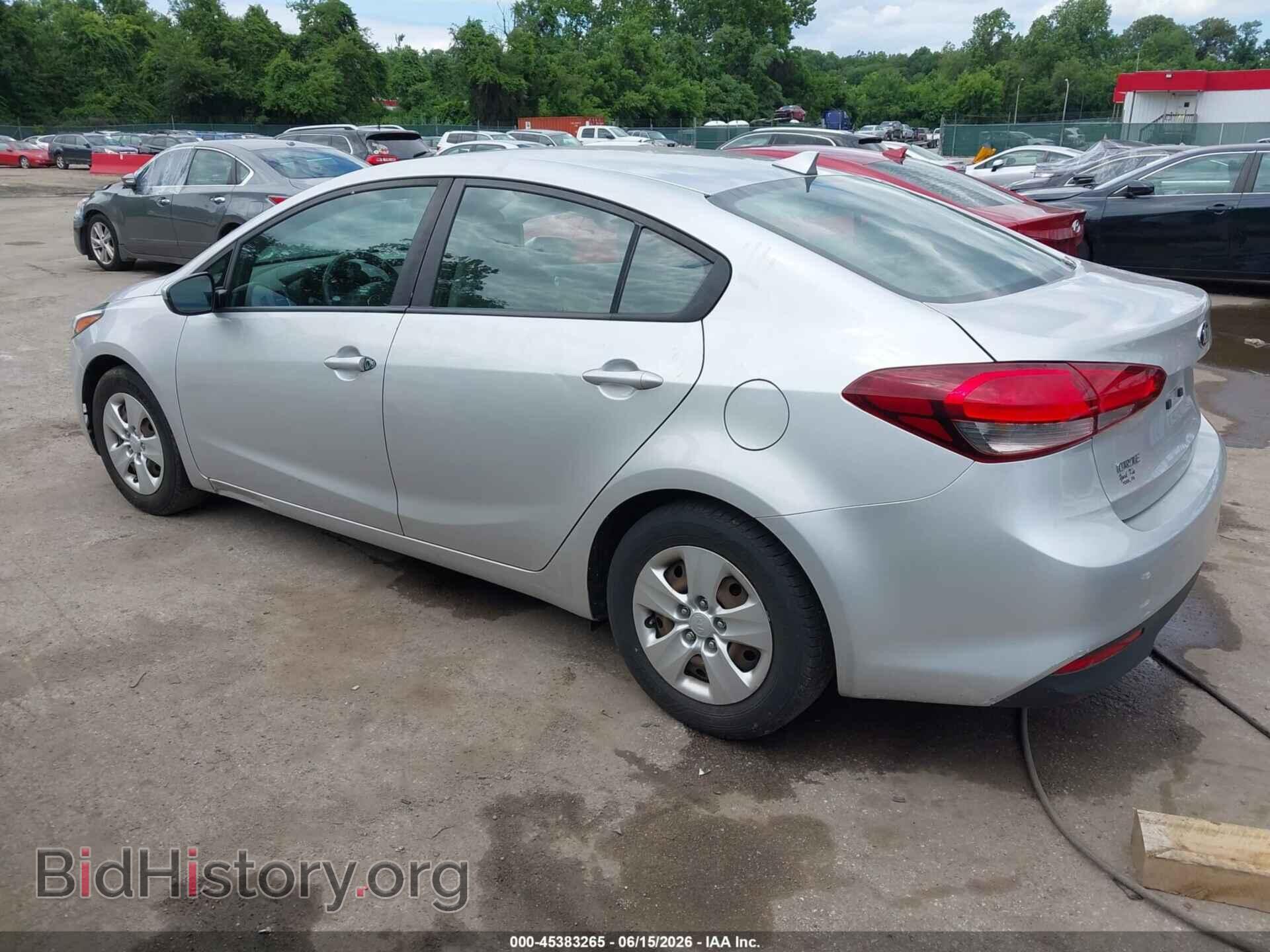 2017 KIA FORTE - VIN: 3KPFK4A76HE153802 - Фото 3