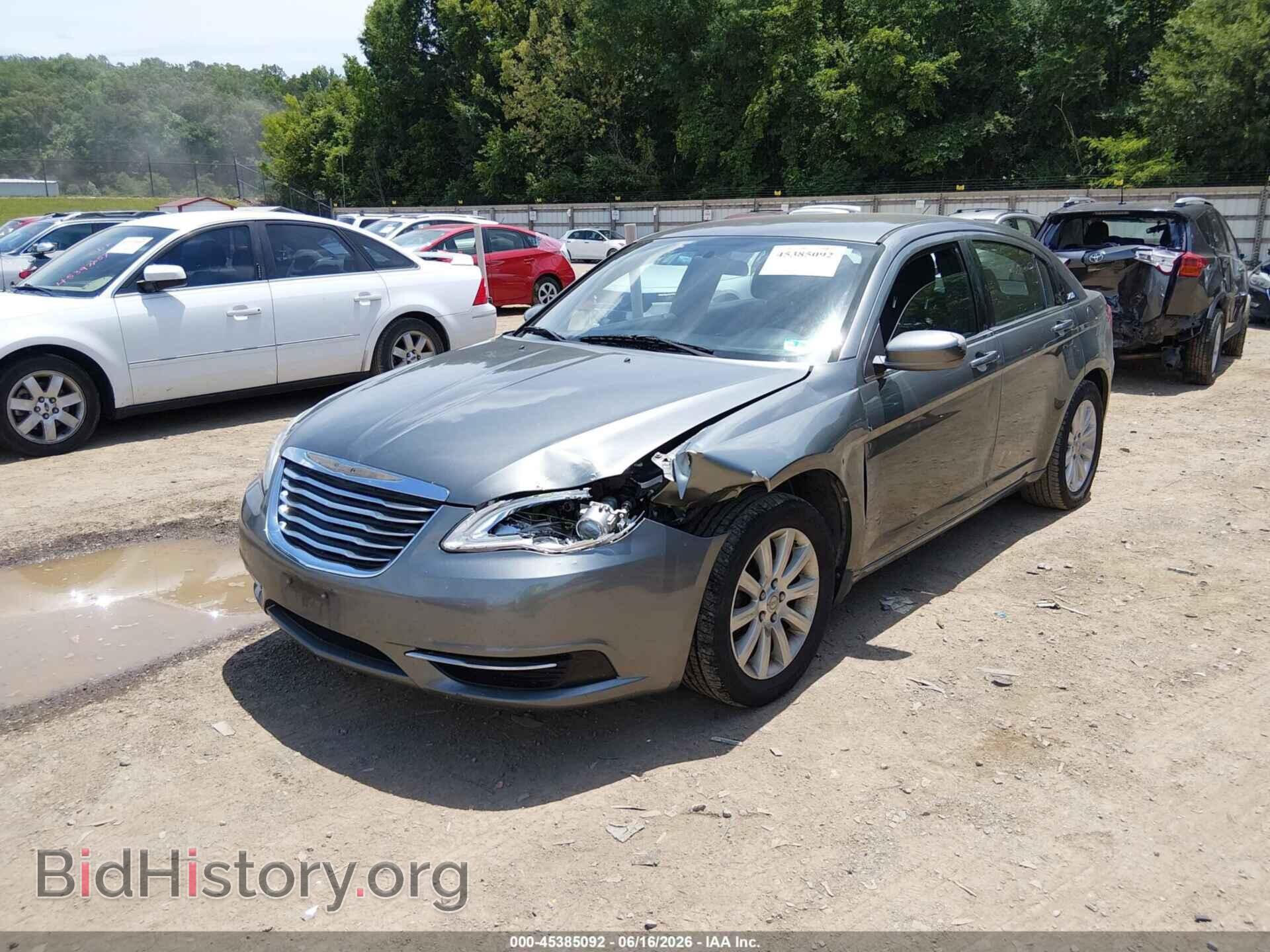 2013 CHRYSLER 200 - VIN: 1C3CCBBB9DN654409 - Photo 2