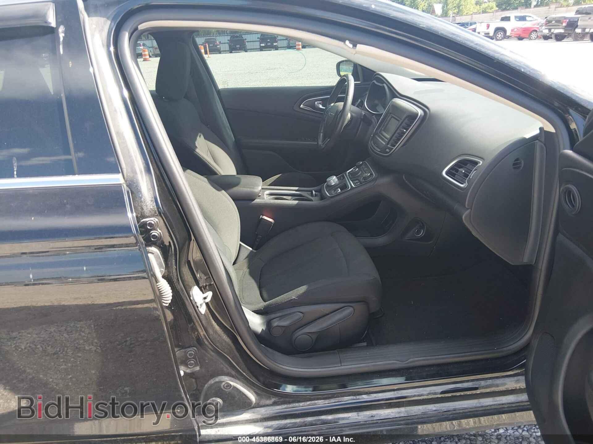 2016 CHRYSLER 200 - VIN: 1C3CCCFB7GN196339 - Photo 5