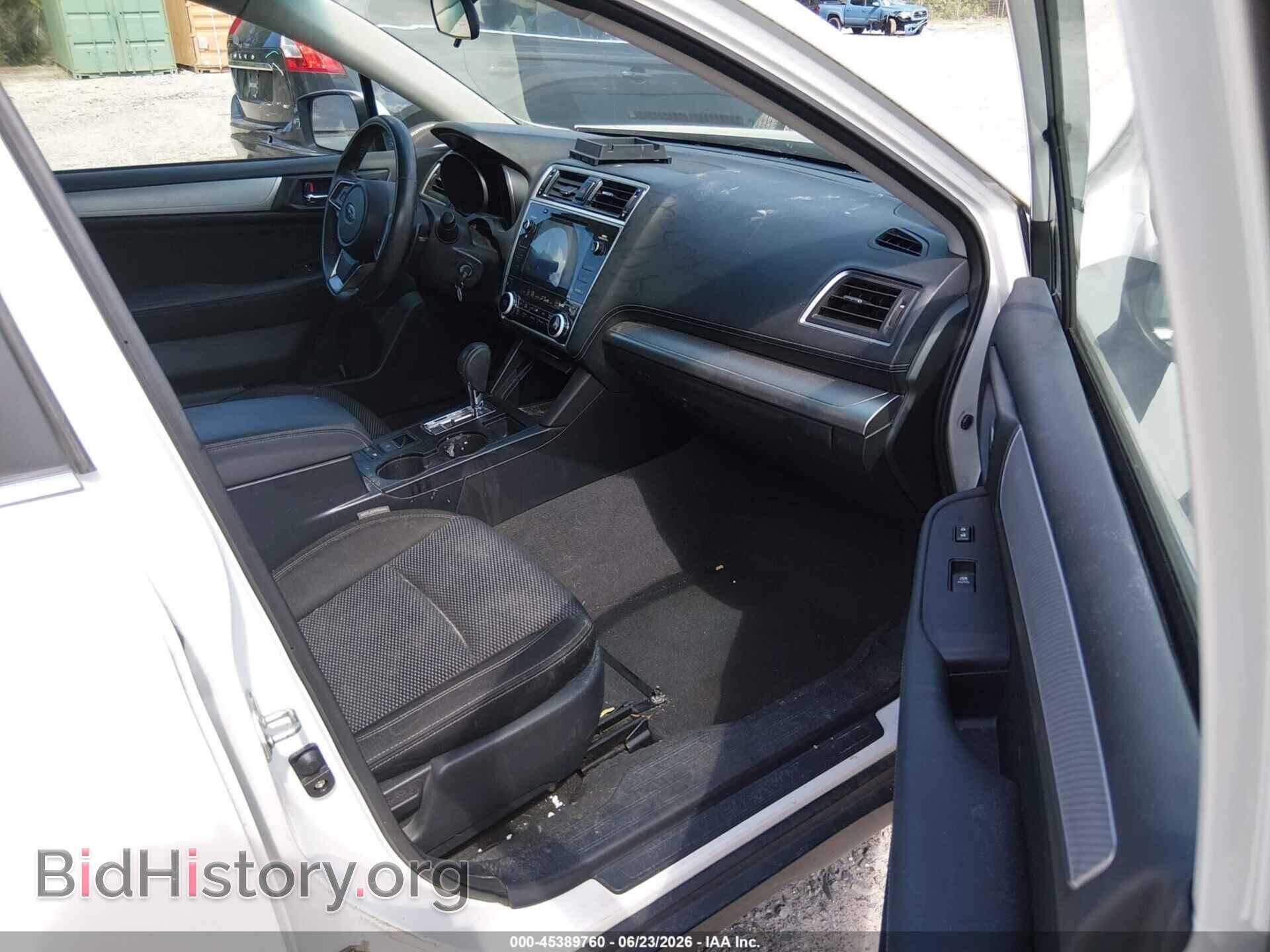 2018 SUBARU OUTBACK - VIN: 4S4BSACC9J3373273 - Фото 5