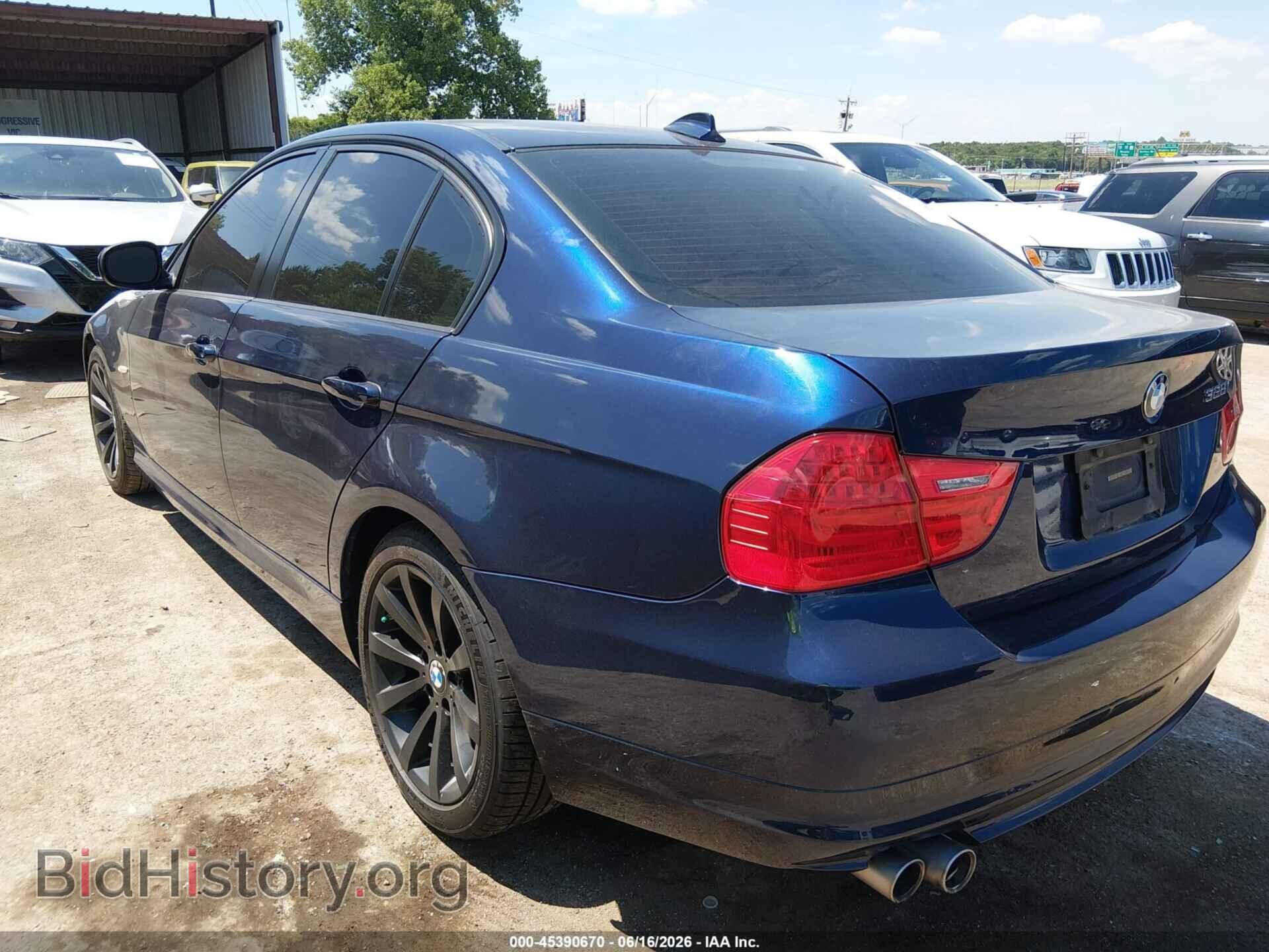 2011 BMW 328I - VIN: WBAPH7C5XBE677115 - Фото 3