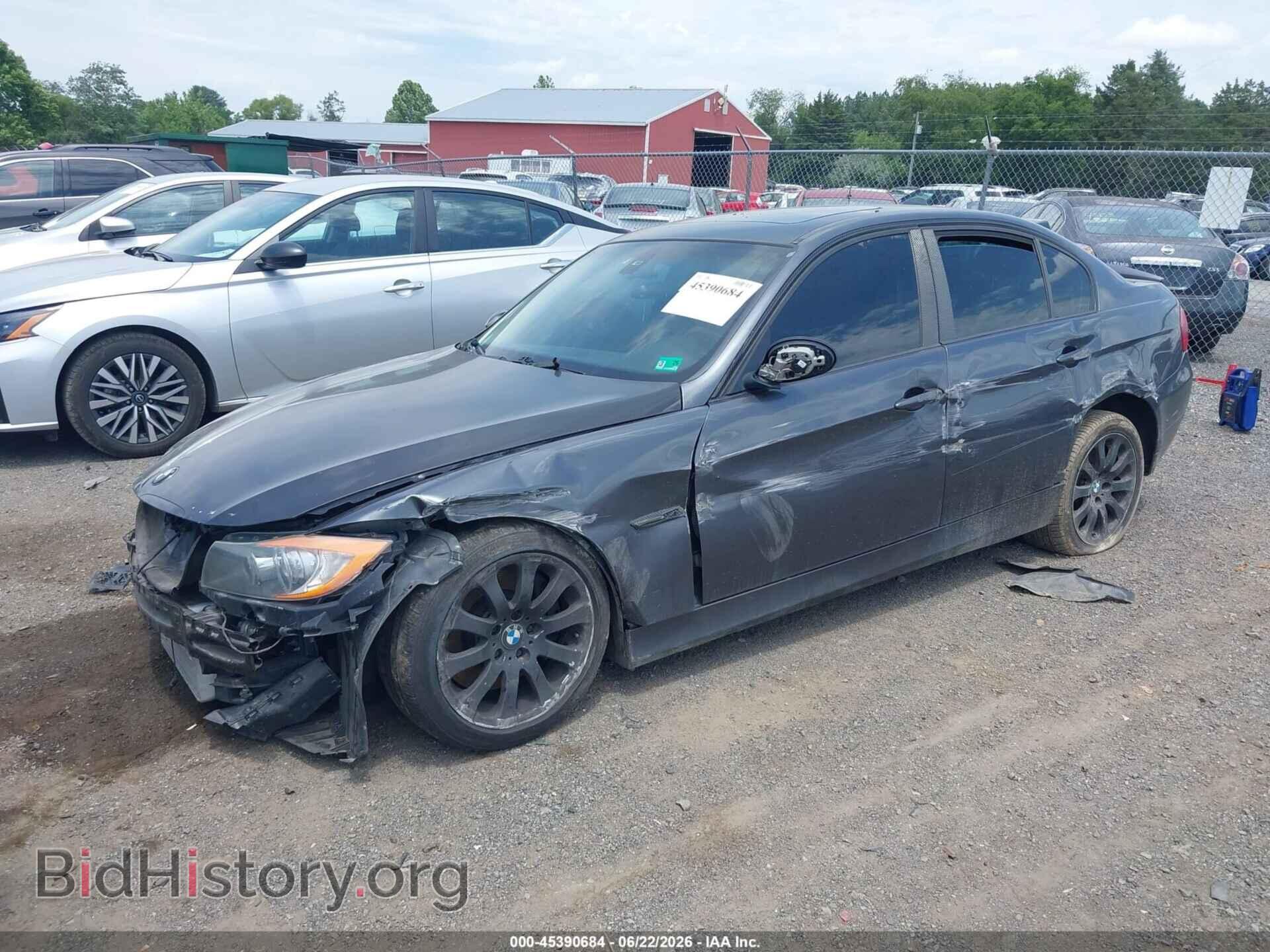 2007 BMW 335I - VIN: WBAVB73557P100027 - Фото 2