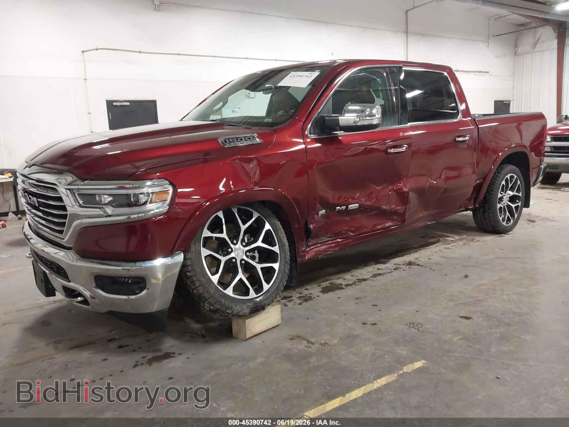 2019 RAM 1500 - VIN: 1C6SRFKT1KN886884 - Фото 2