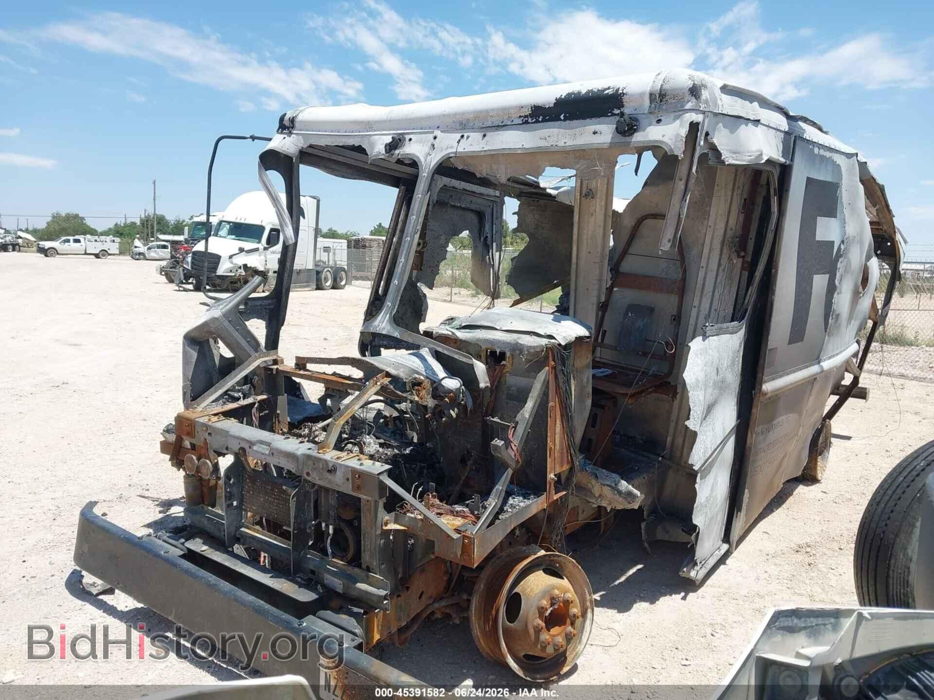 2014 FORD E-350 STRIPPED - VIN: 1FC3E3KL3EDA98285 - Photo 2