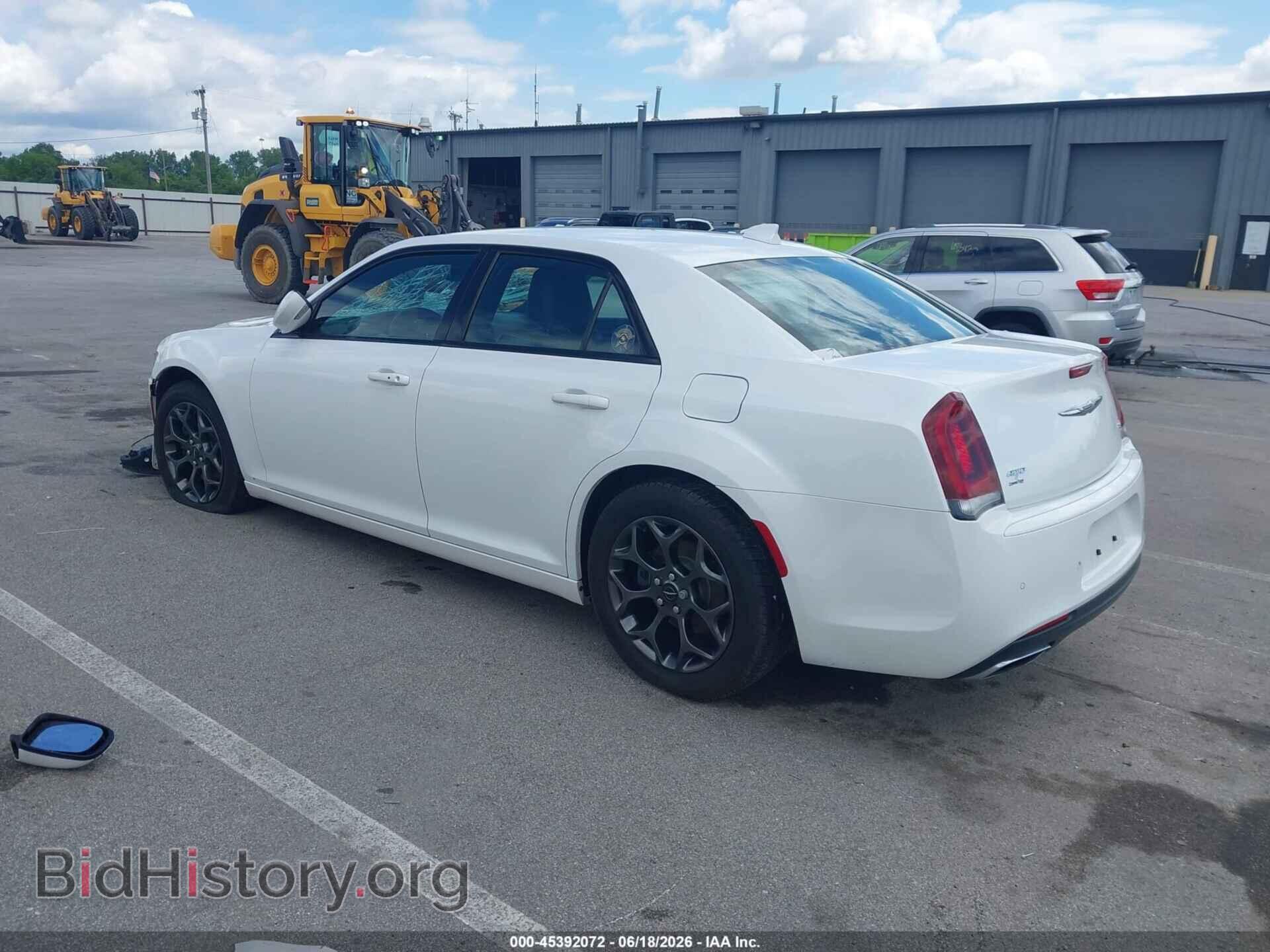 2016 CHRYSLER 300 - VIN: 2C3CCAGG7GH220842 - Photo 3