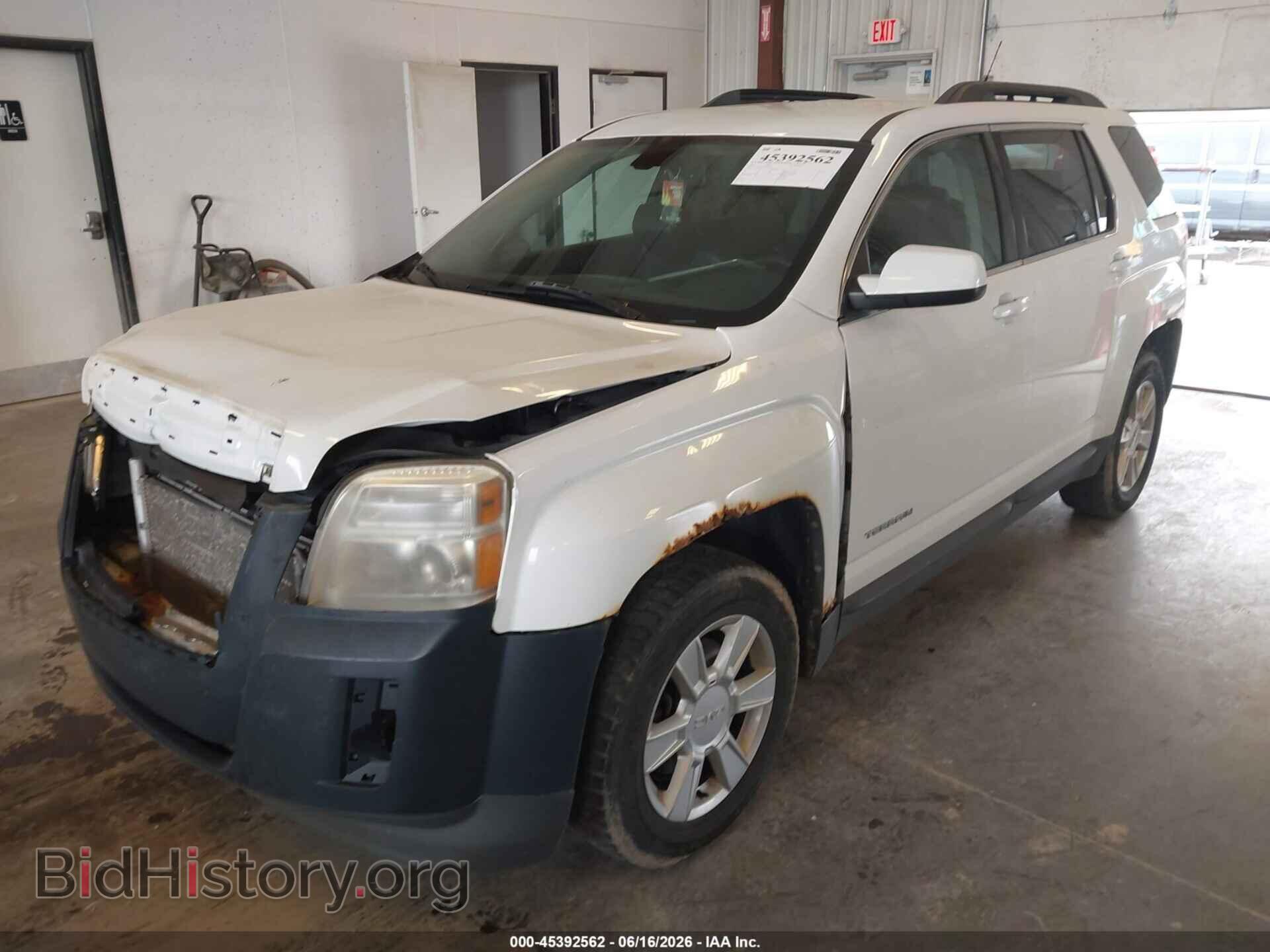 2011 GMC TERRAIN - VIN: 2CTFLVE54B6221666 - Photo 2