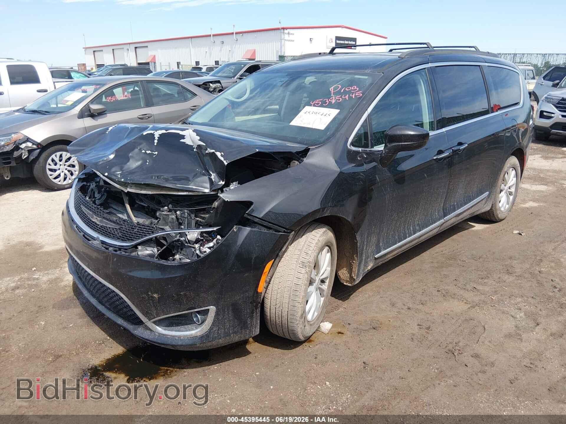 2017 CHRYSLER PACIFICA - VIN: 2C4RC1BG4HR642527 - Photo 2