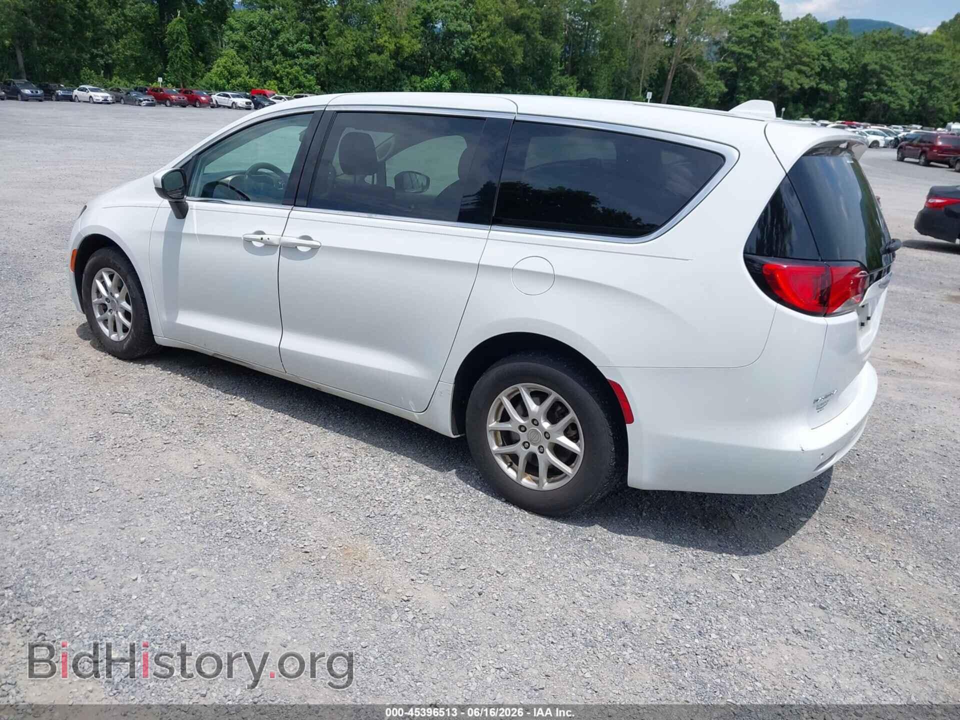 2018 CHRYSLER PACIFICA - VIN: 2C4RC1CG0JR117890 - Photo 3