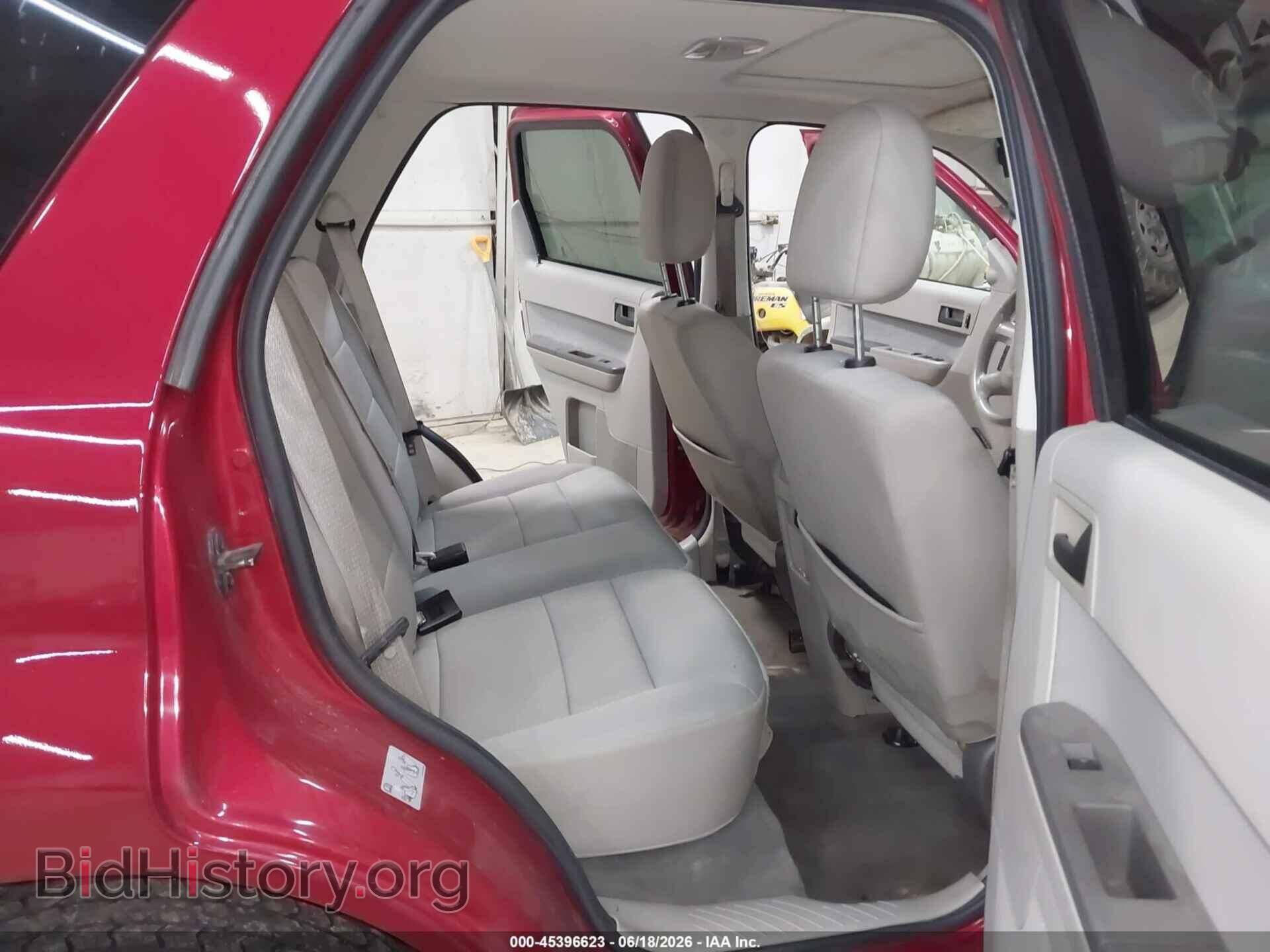 2011 FORD ESCAPE - VIN: 1FMCU9D75BKB11580 - Photo 8