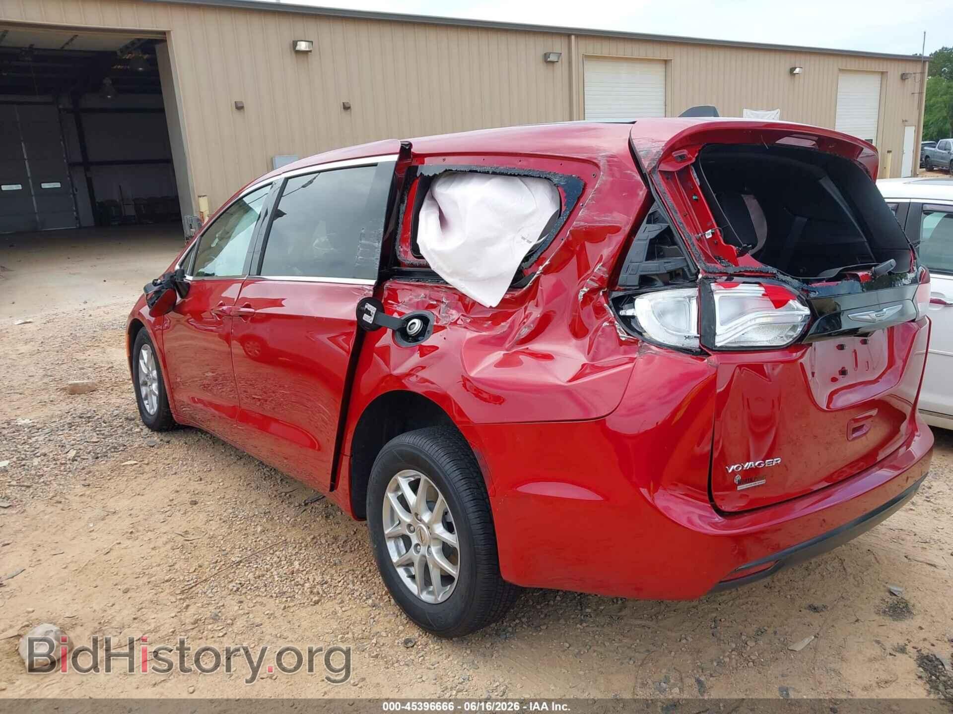 2025 CHRYSLER VOYAGER - VIN: 2C4RC1CG3SR533546 - Фото 3