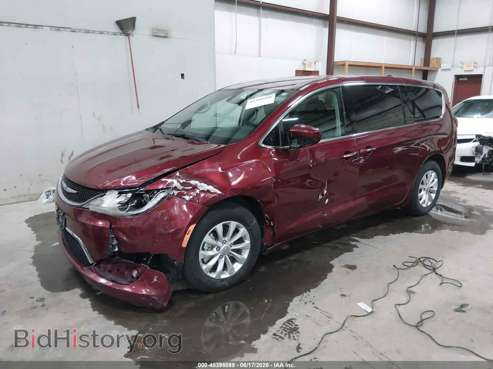 2018 CHRYSLER PACIFICA - VIN: 2C4RC1FG8JR123769 - Photo 2