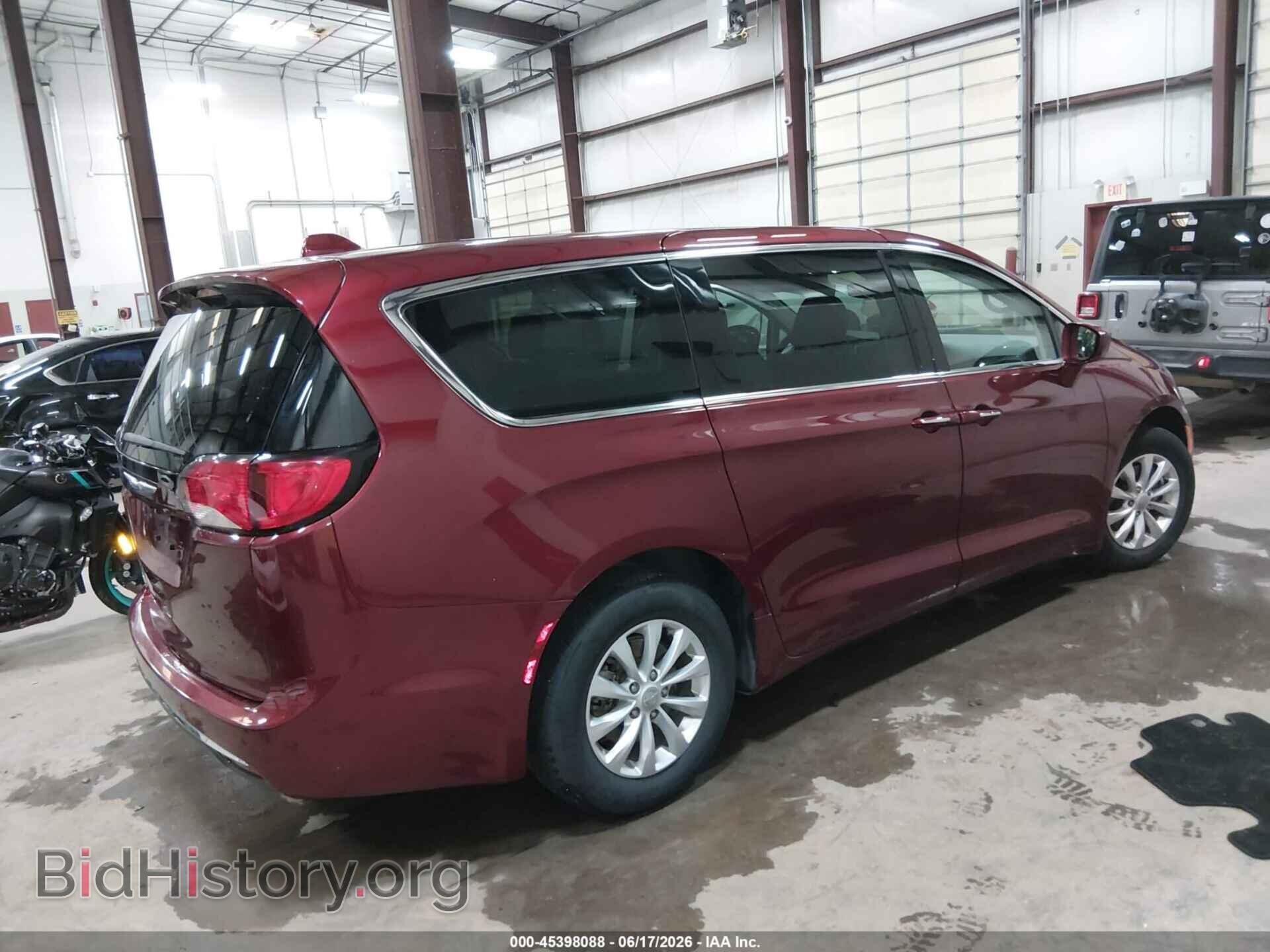 2018 CHRYSLER PACIFICA - VIN: 2C4RC1FG8JR123769 - Photo 4